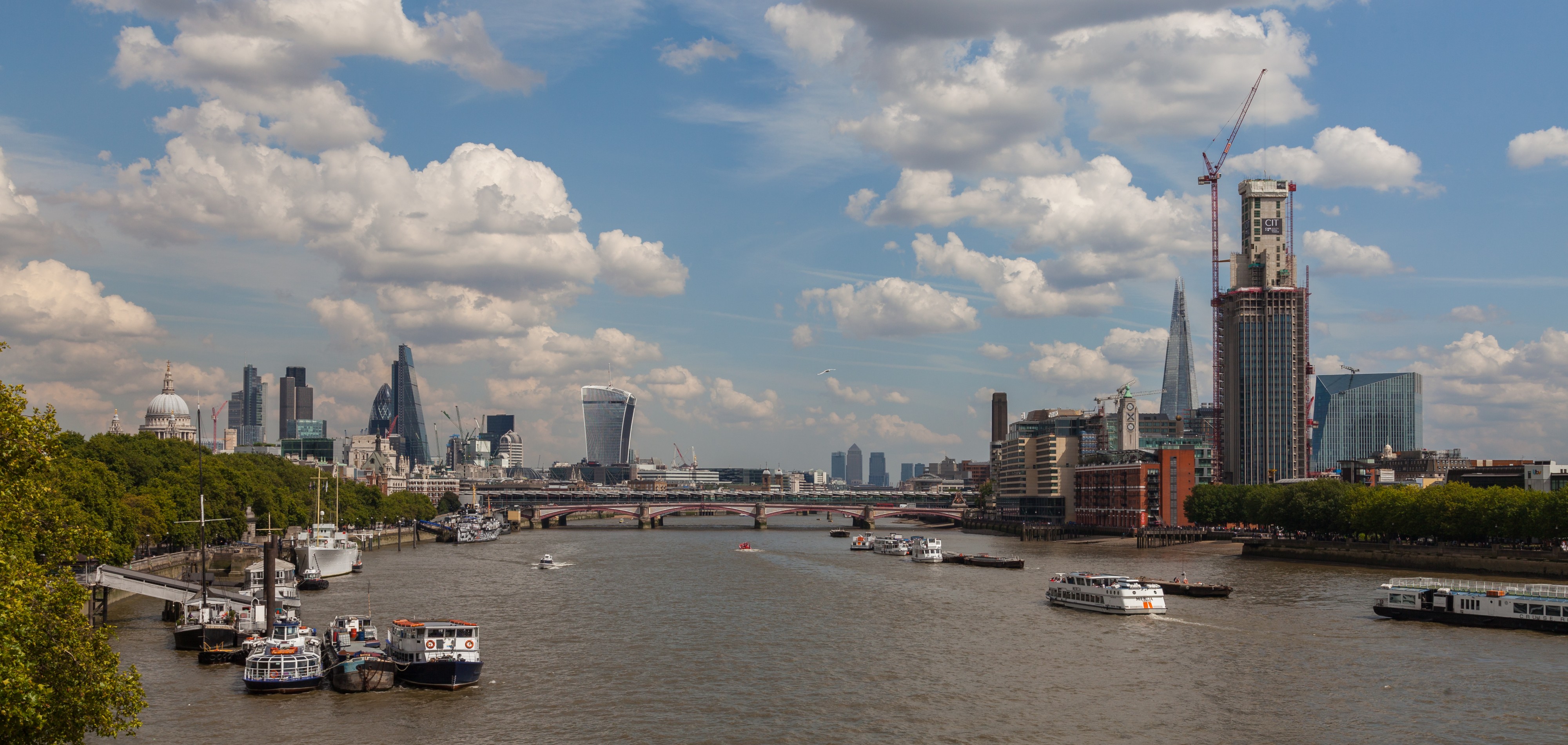 Río Támesis, Londres, Inglaterra, 2014-08-07, DD 034