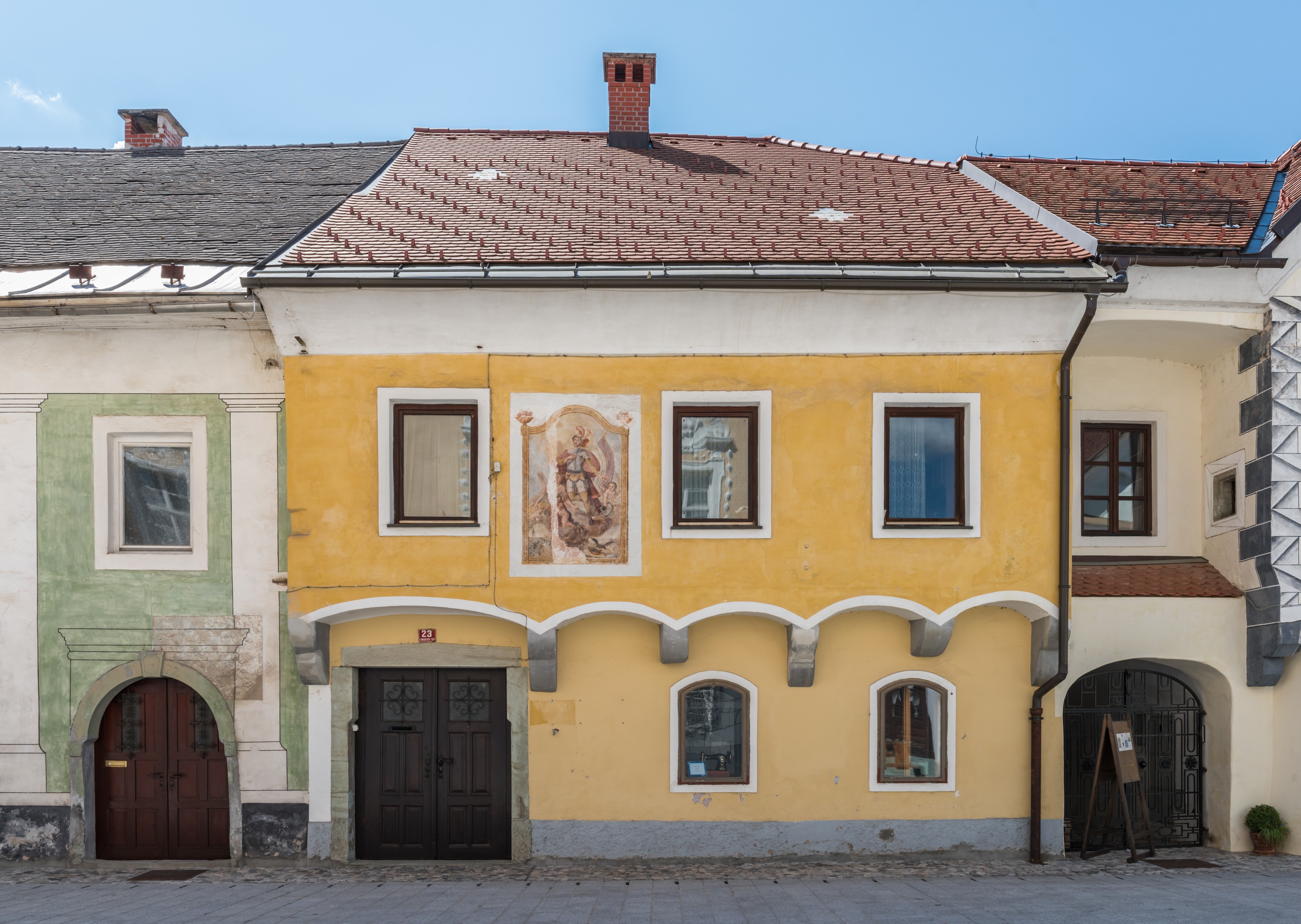 Radovljica Linhartov trg 23 10042017 7441