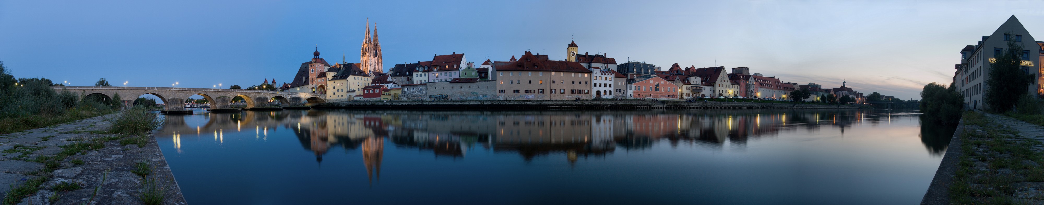 Regensburg Uferpanorama 08 2006