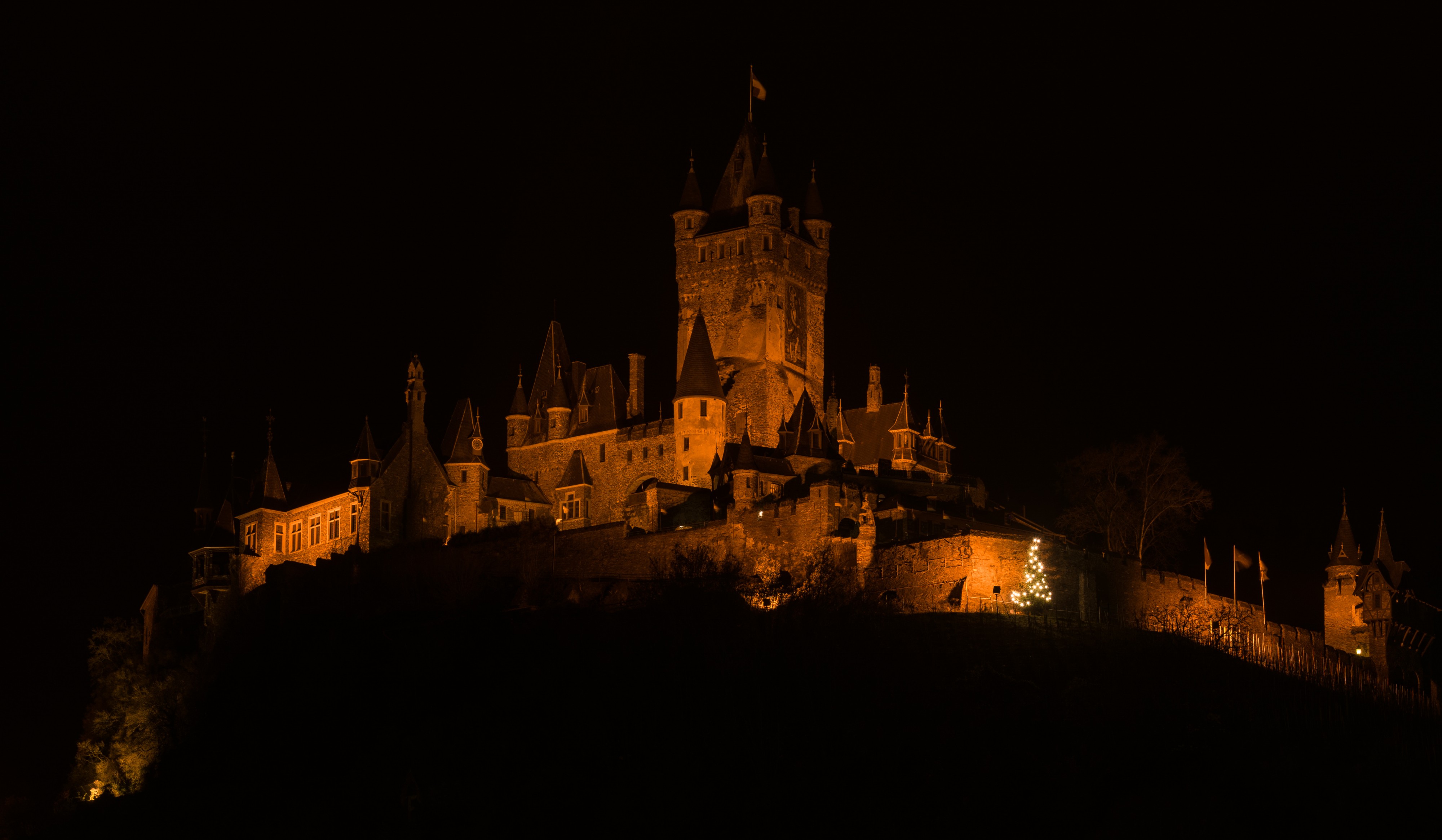 Reichsburg Cochem beleuchtet 2014
