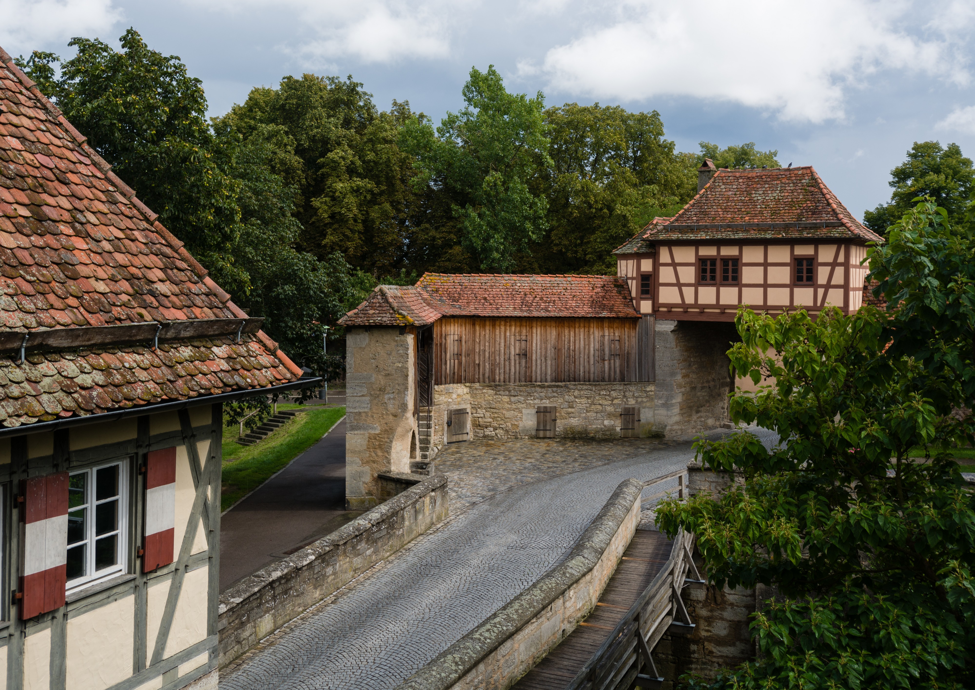Rothenburg Rödertor Außenbarbakane 2014