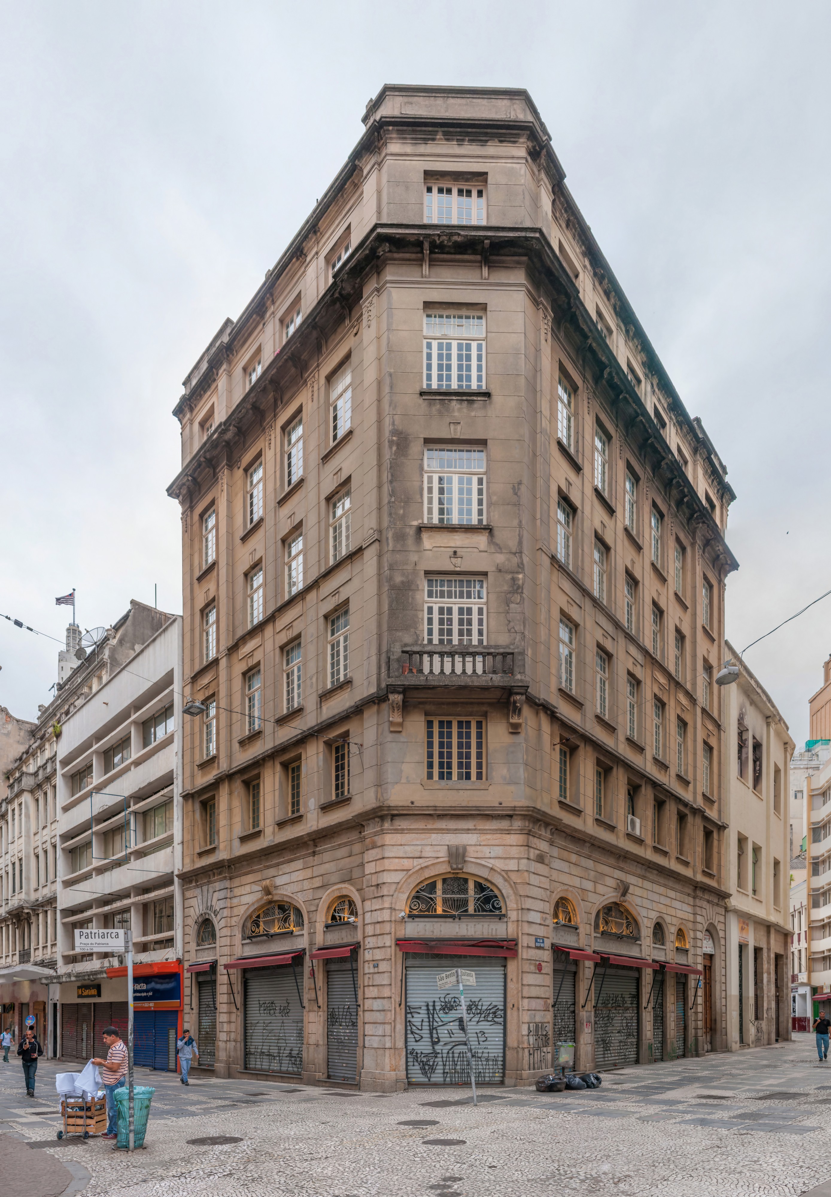 Rubi Alianças. R. São Bento