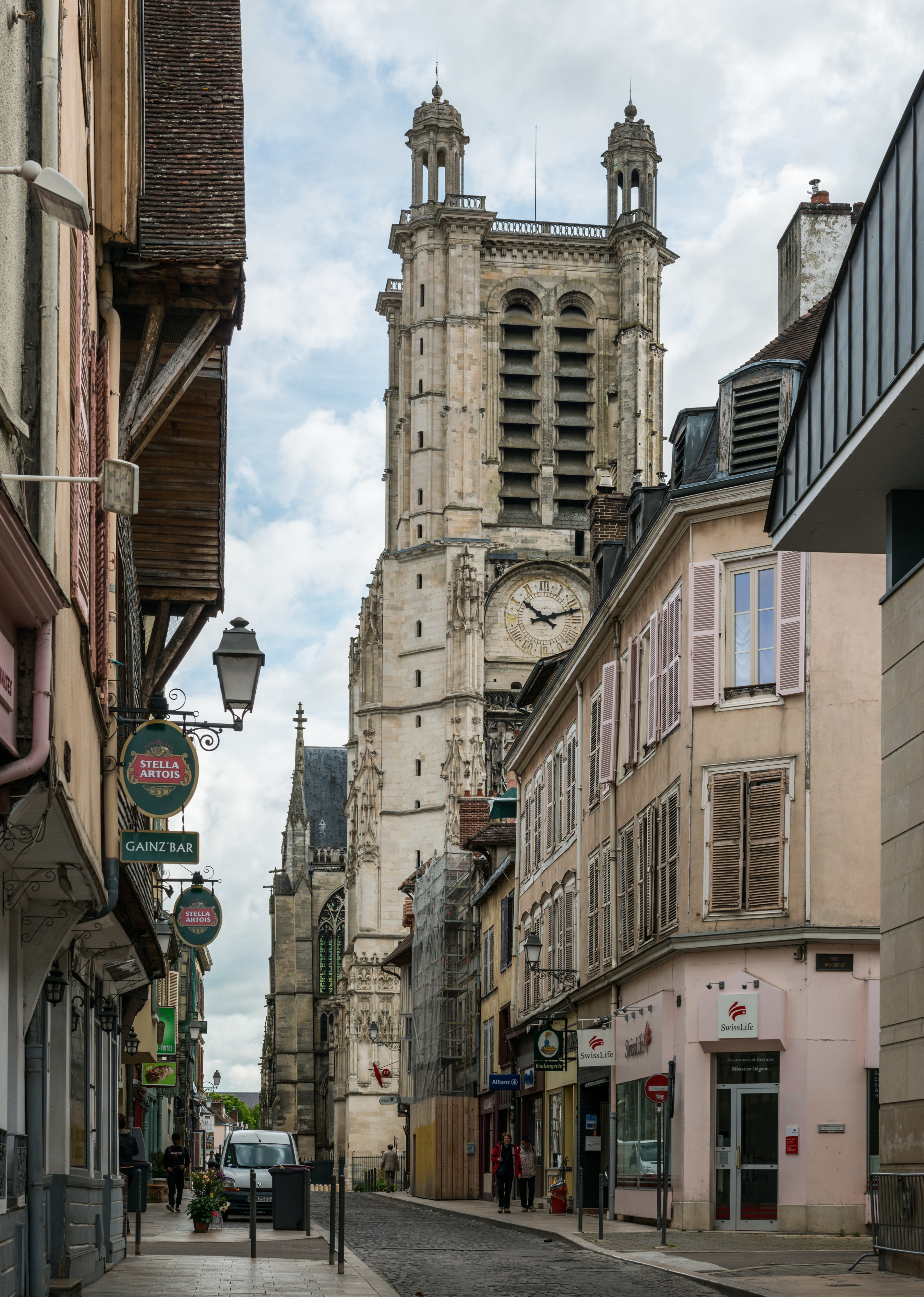 Rue de la Cité, Troyes 20140509 2