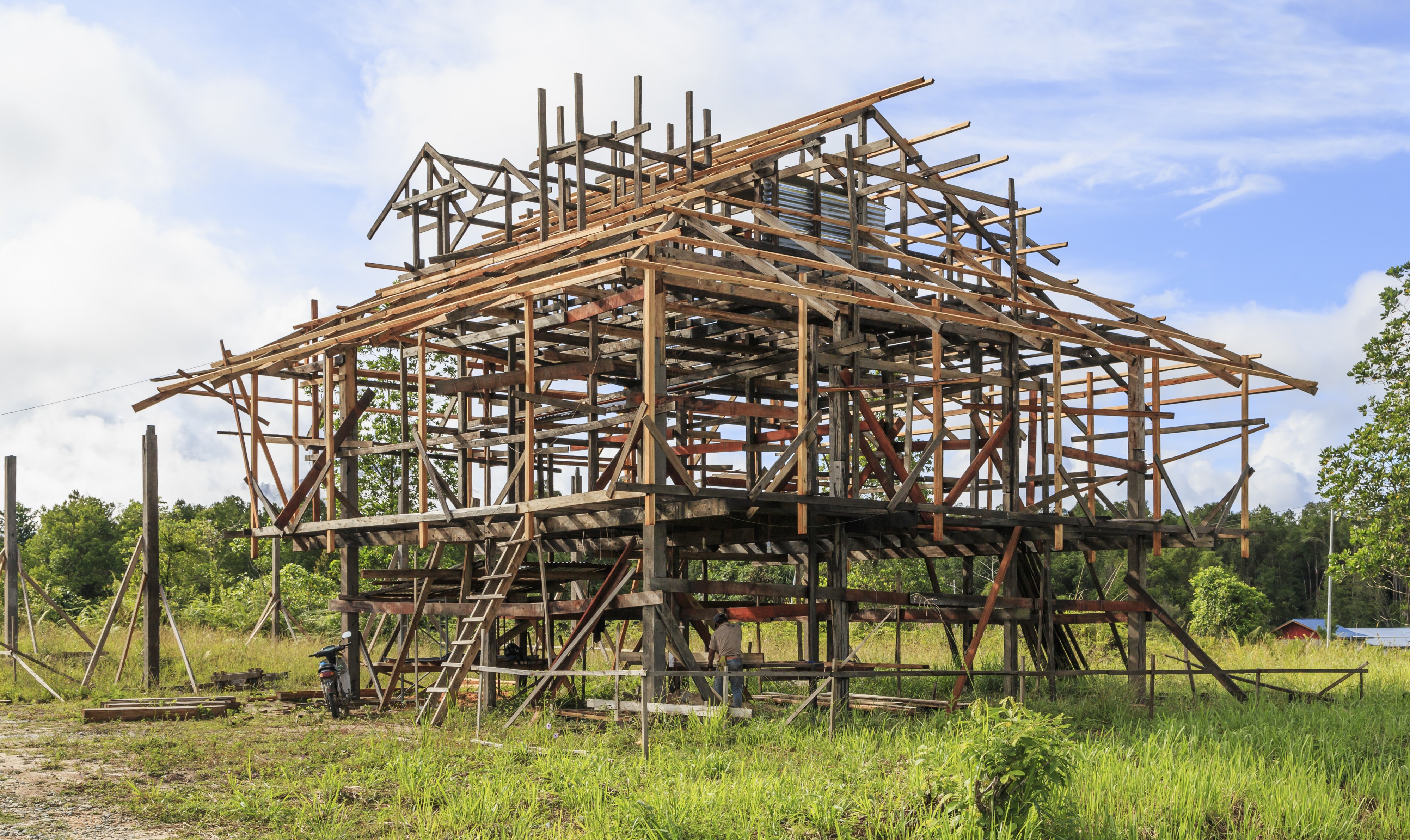 Salarom Sabah Frame-of-a-new-house-01