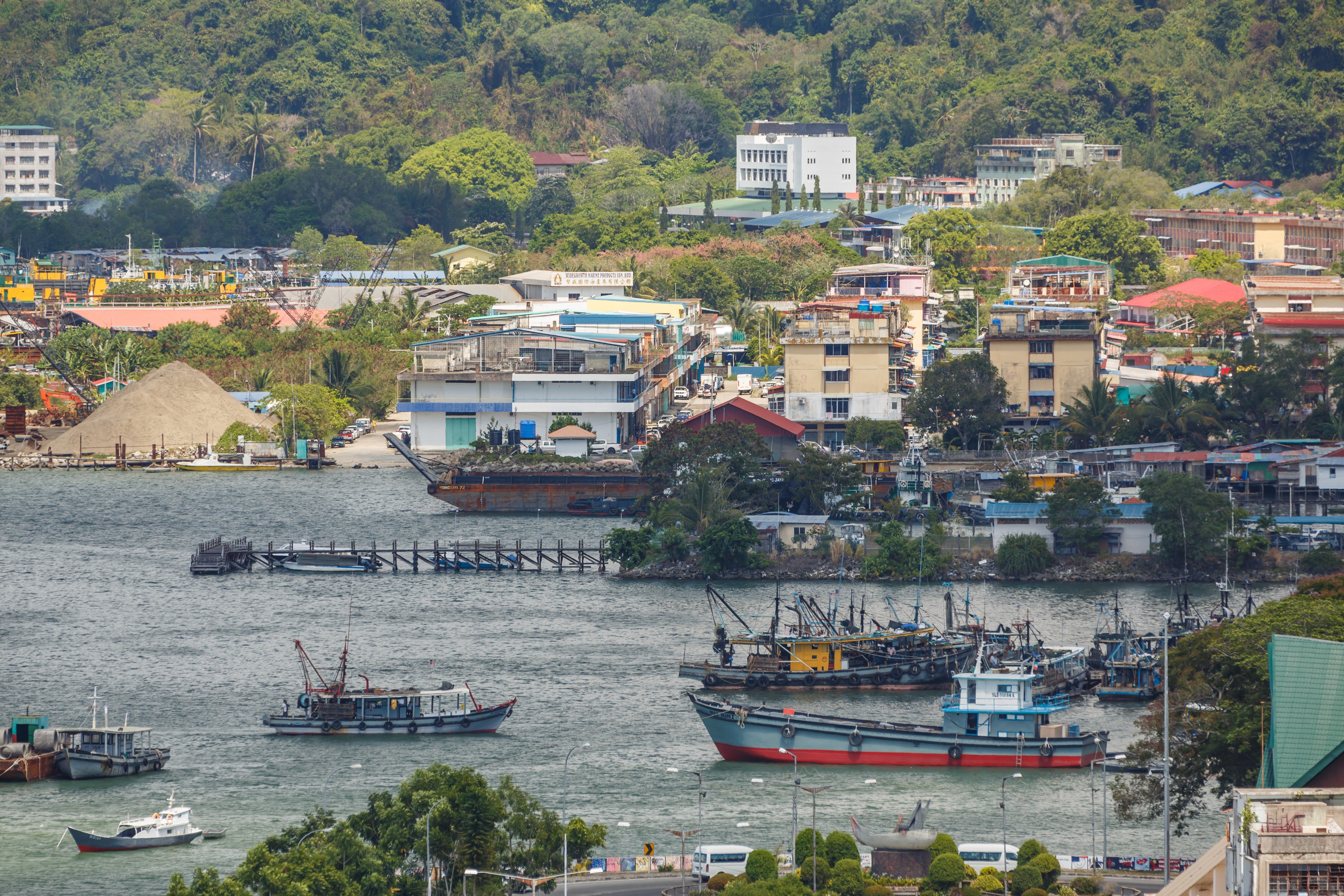 Sandakan Sabah Fishing-vessels-off-Kg-Kombo-01