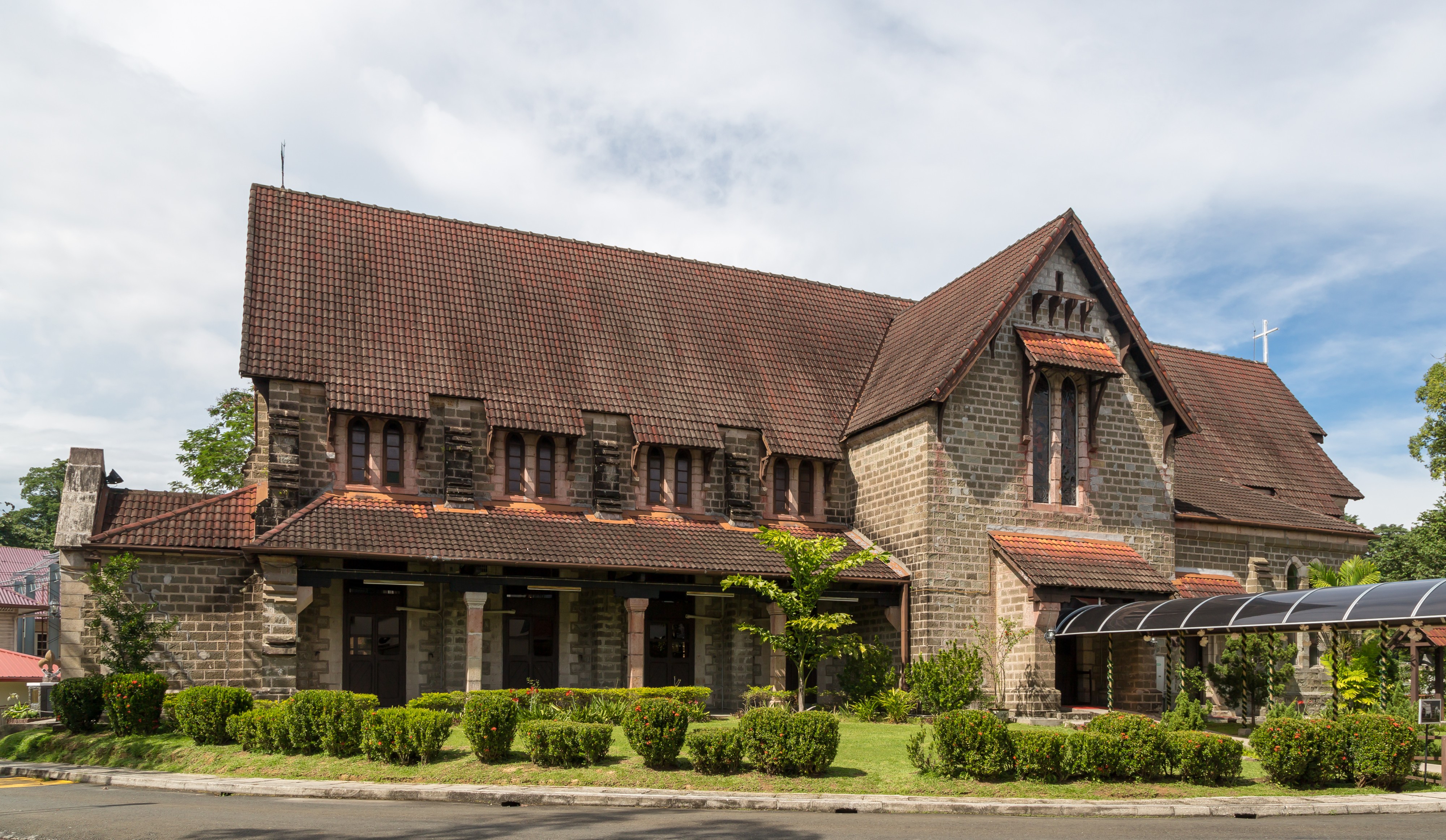 Sandakan Sabah St-Michael-And-All-Angels-02