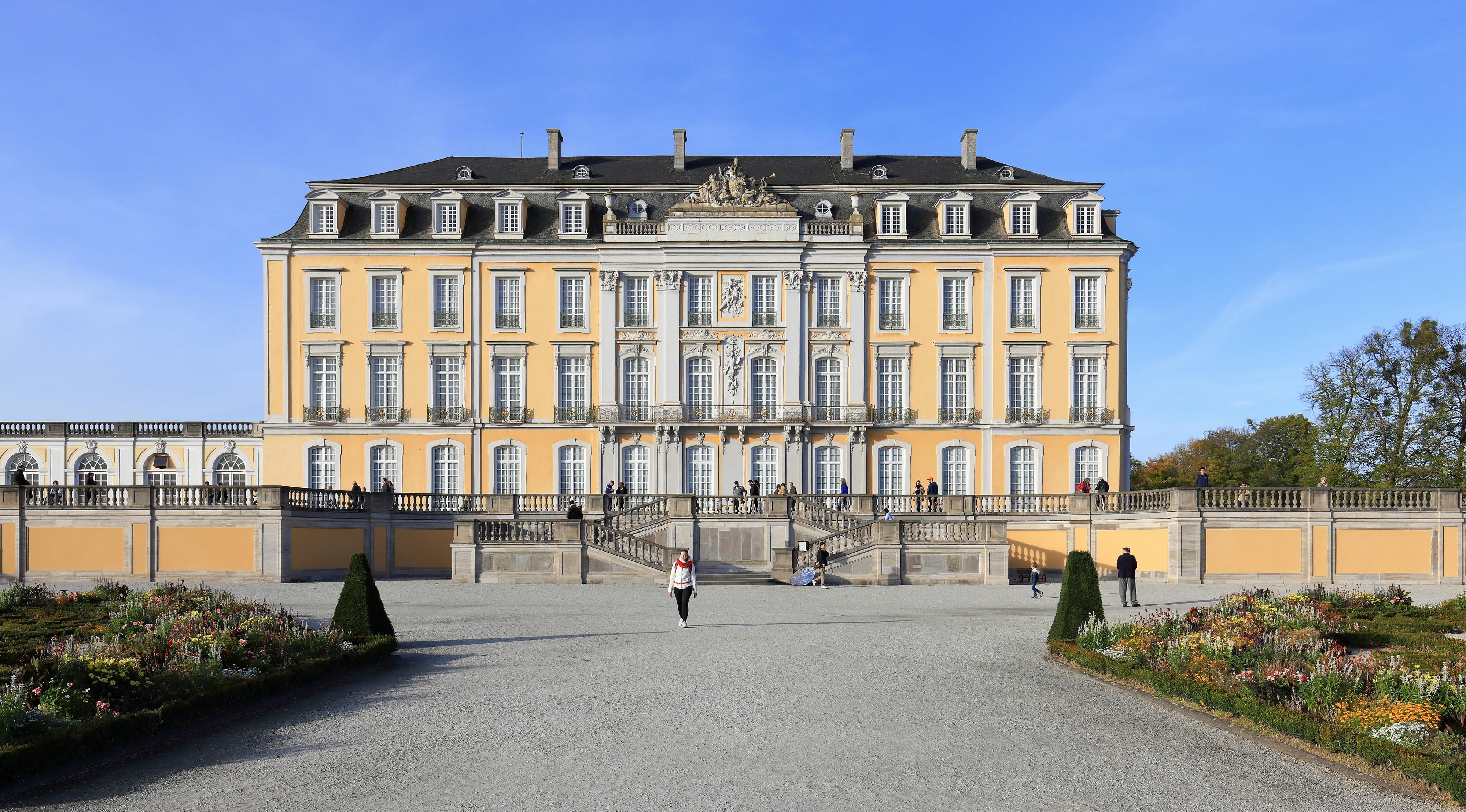 Schloss Augustusburg, Southern Facade, November 2017 -01
