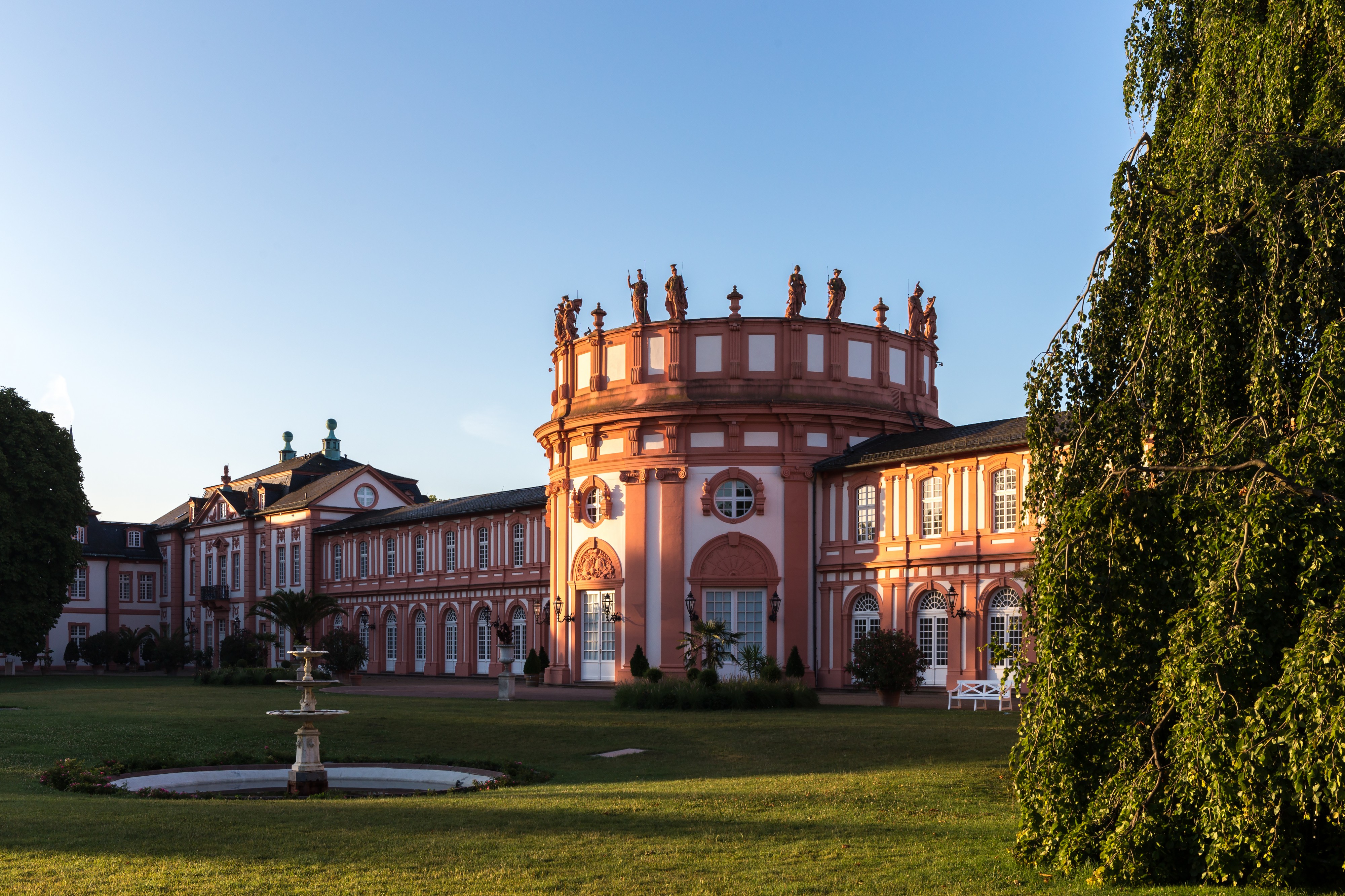 Schloss Biebrich, Nordseite, 150726, ako