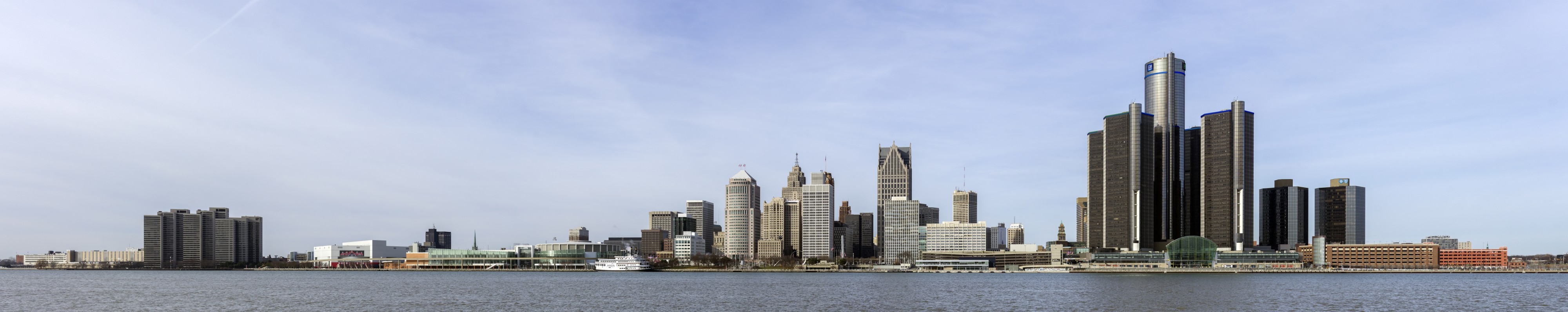 Skyline of Detroit, Michigan from S 2014-12-07