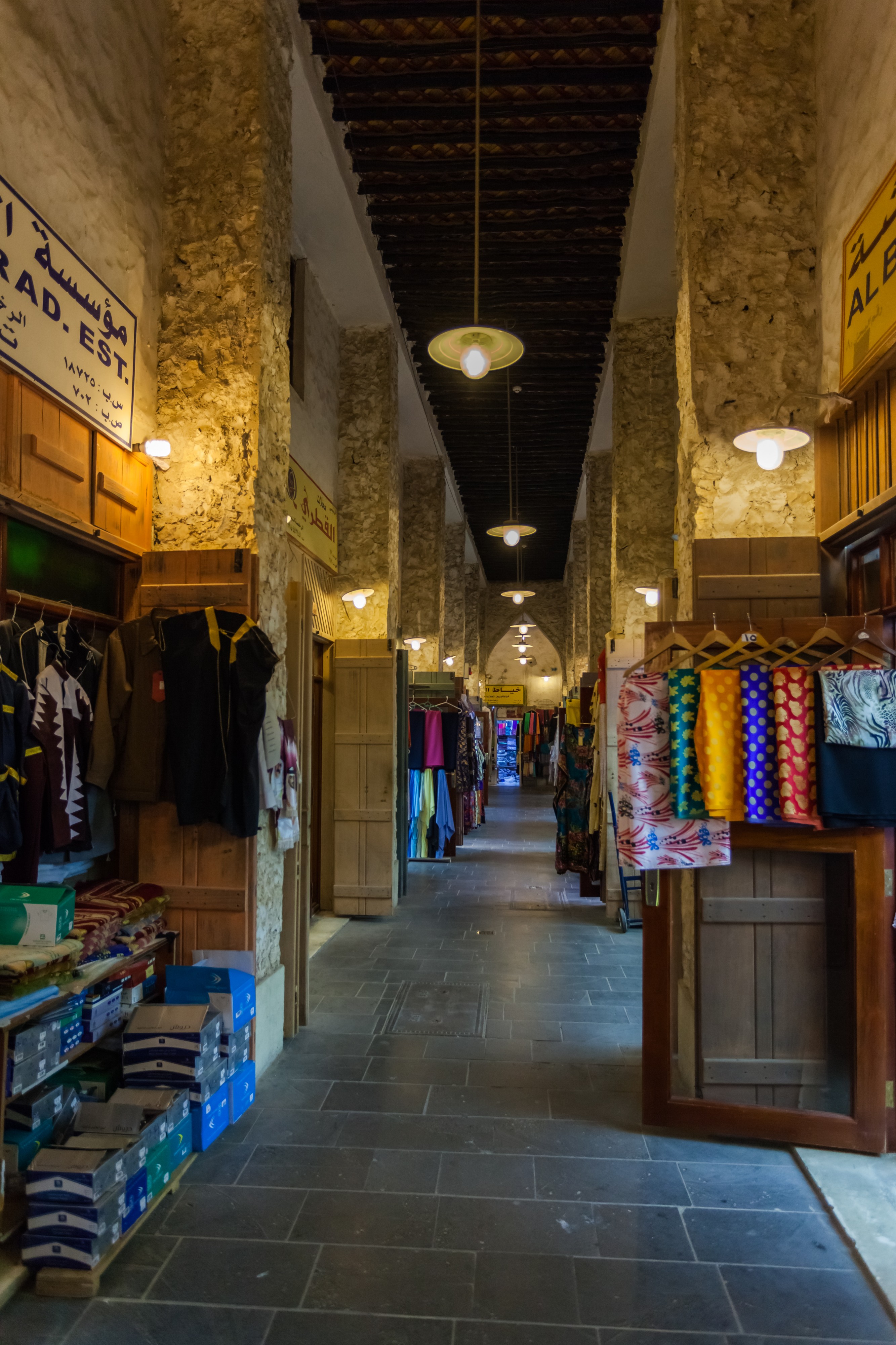 Souq Waqif, Doha, Catar, 2013-08-05, DD 28