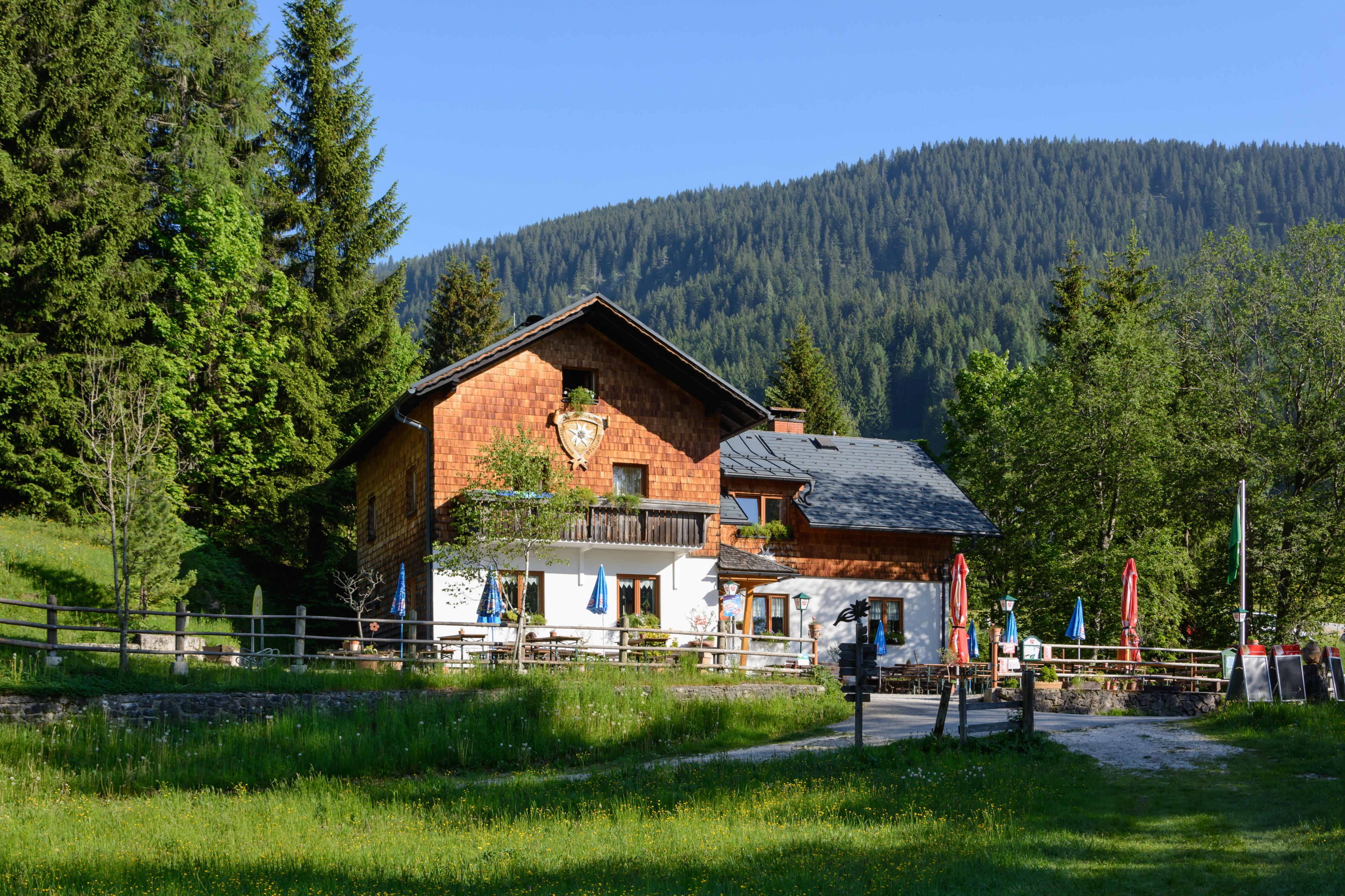 Spechtenseehütte 01