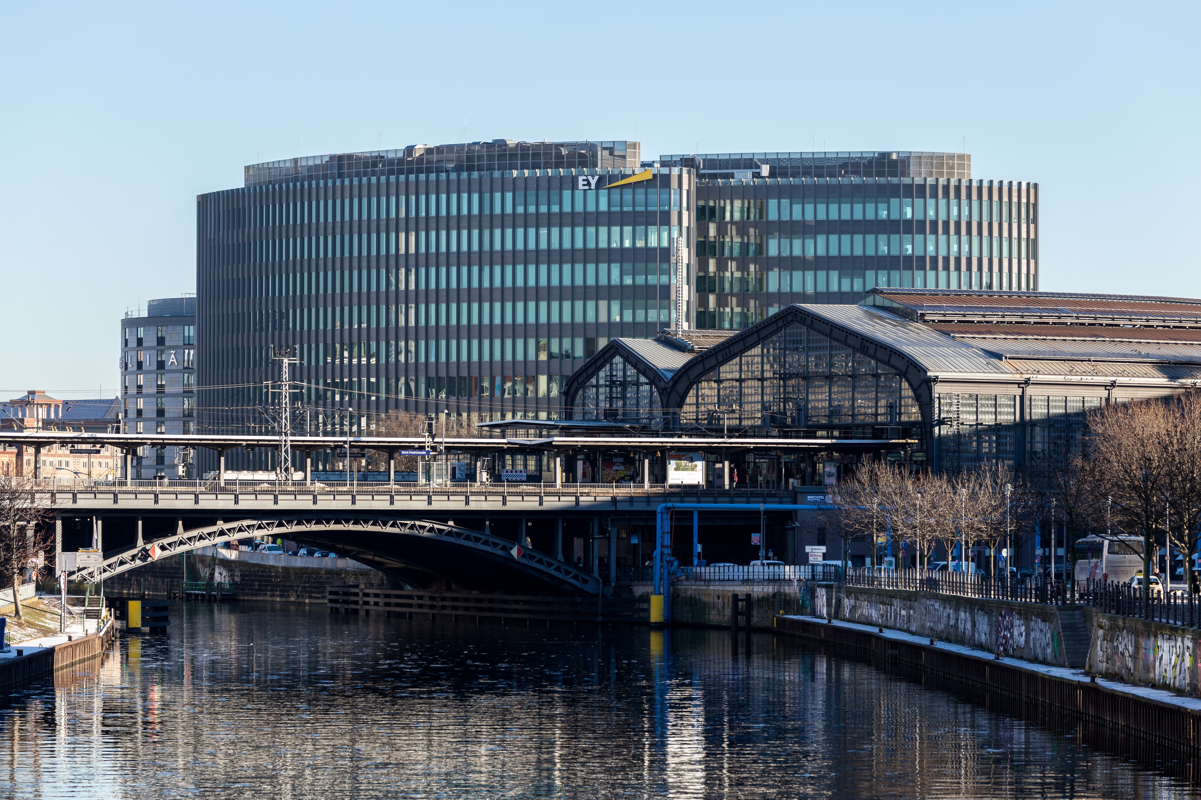 Spreedreieck, Berlin-Mitte, 170117, ako