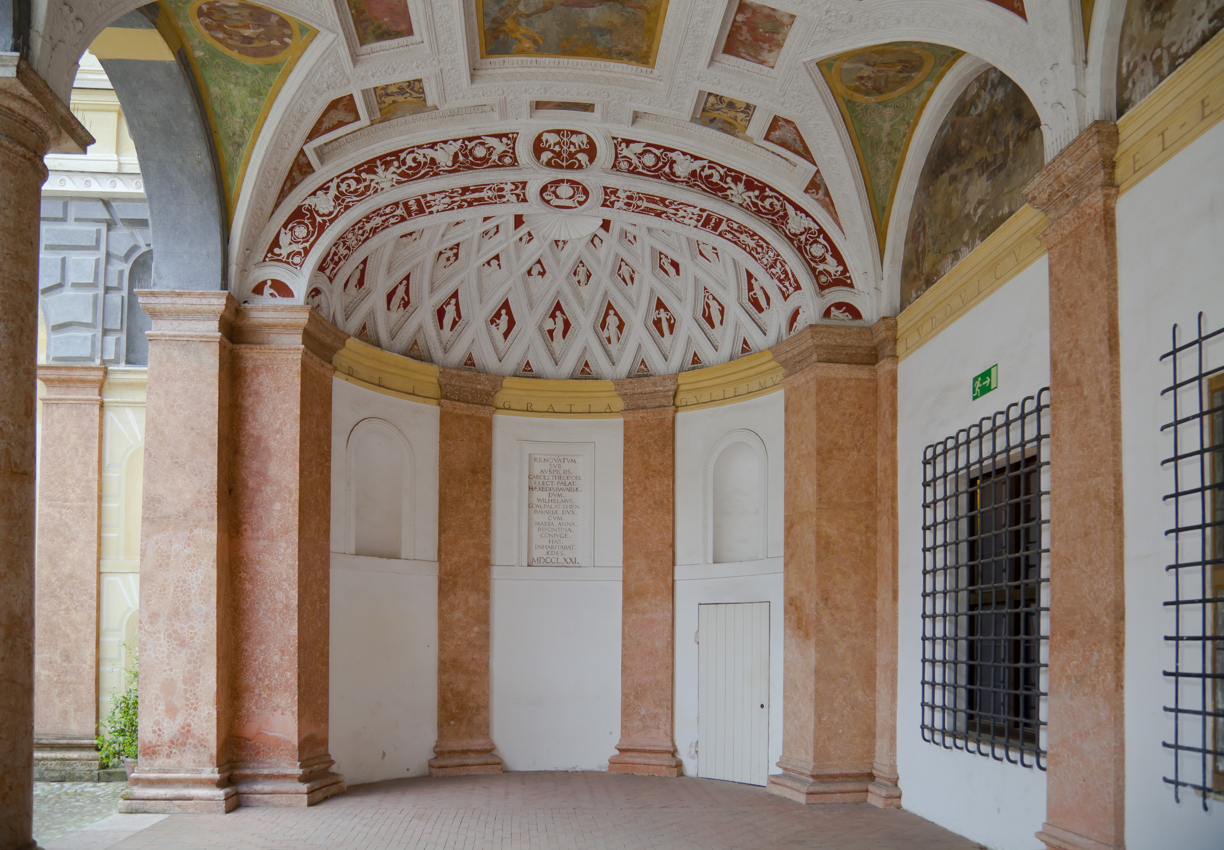 Stadtresidenz, Landshut, Alemania, 2012-05-27, DD 01