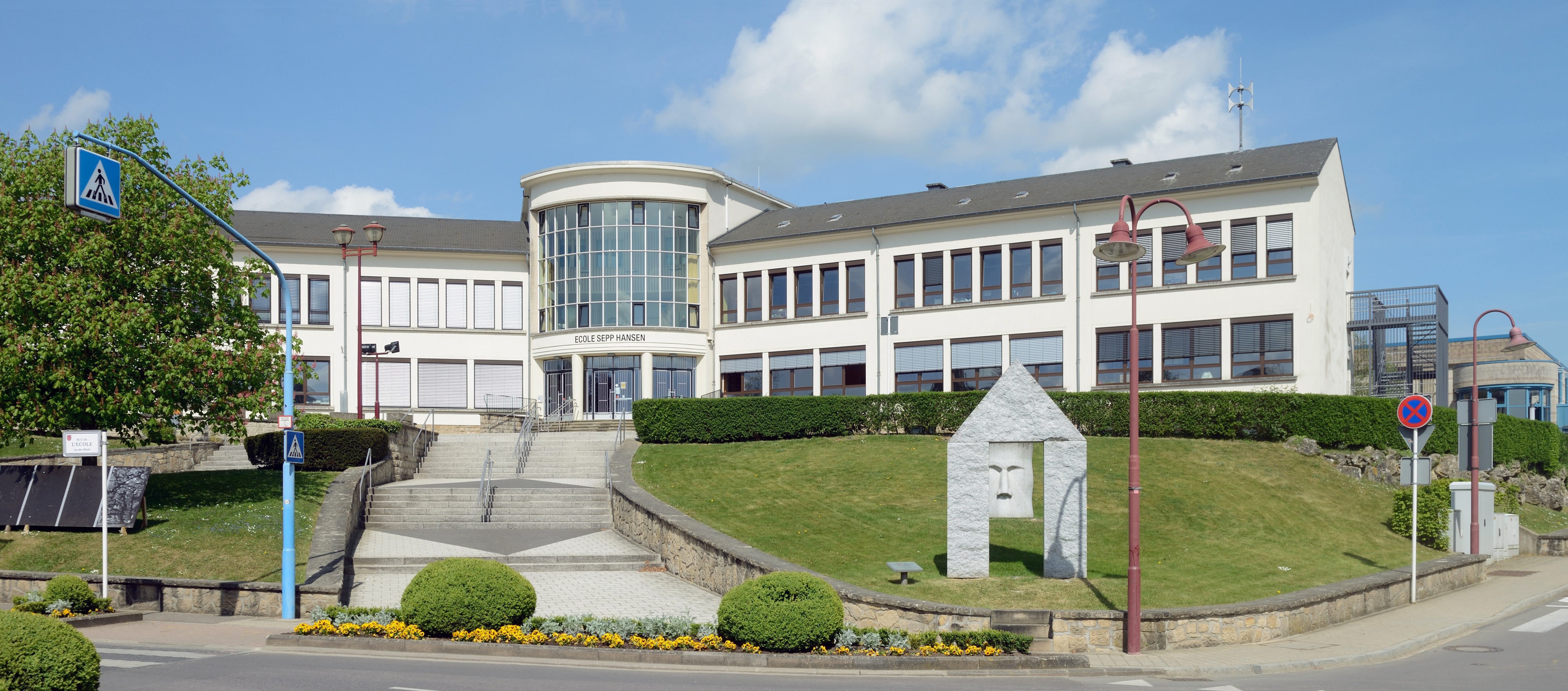 Steinsel école Sepp Hansen 2014