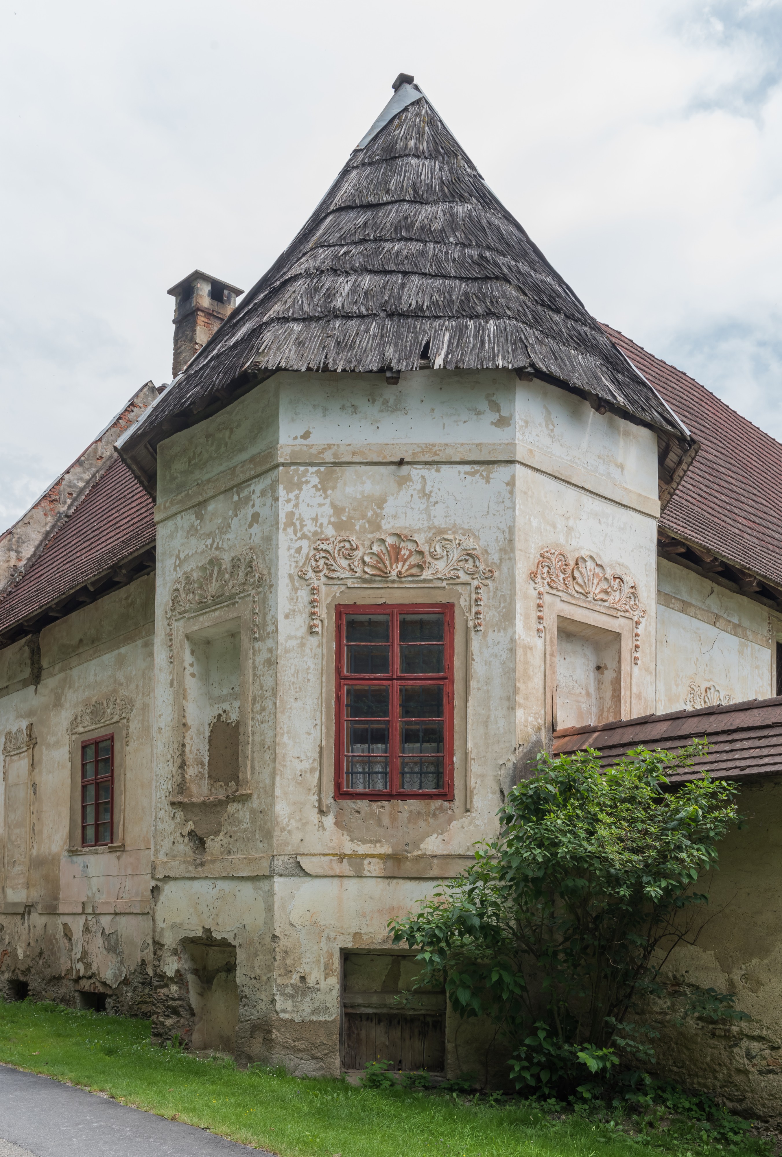Stift Griffen SW-Eckturm vom ehem Stiftsgebaeude 06072015 5611