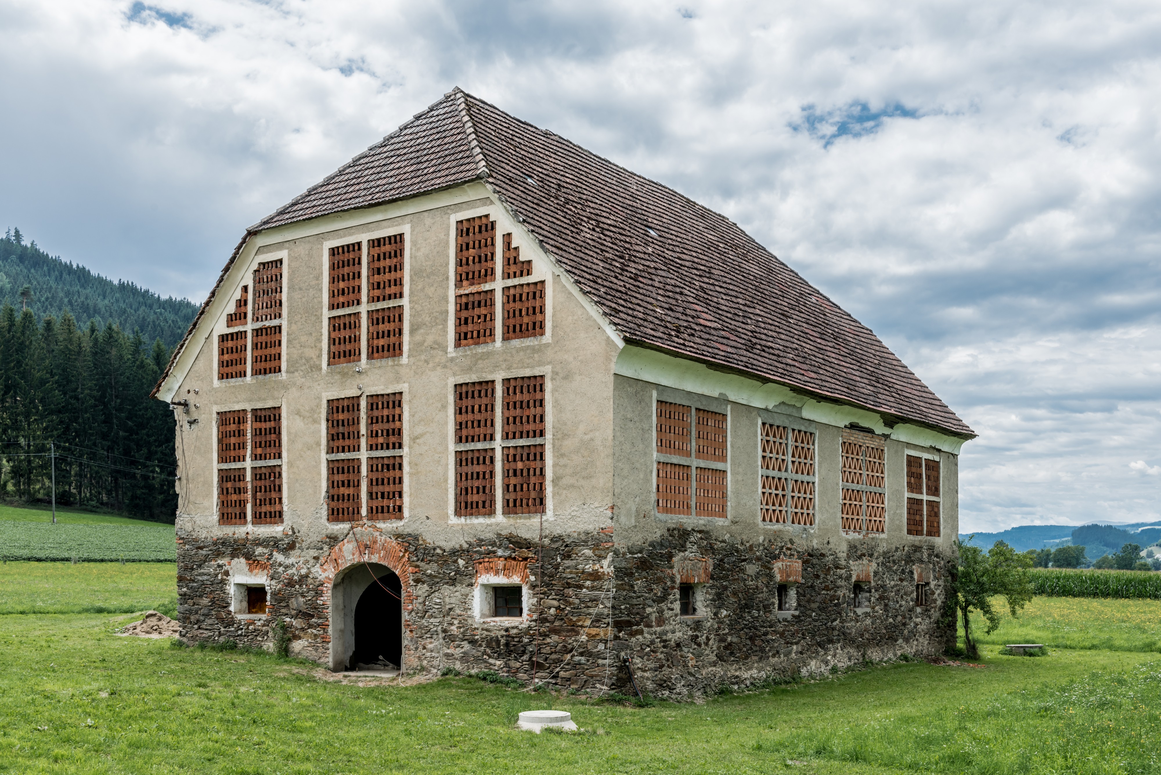 Strassburg Sankt Magdalen Stadel NO-Ansicht 19072017 0260
