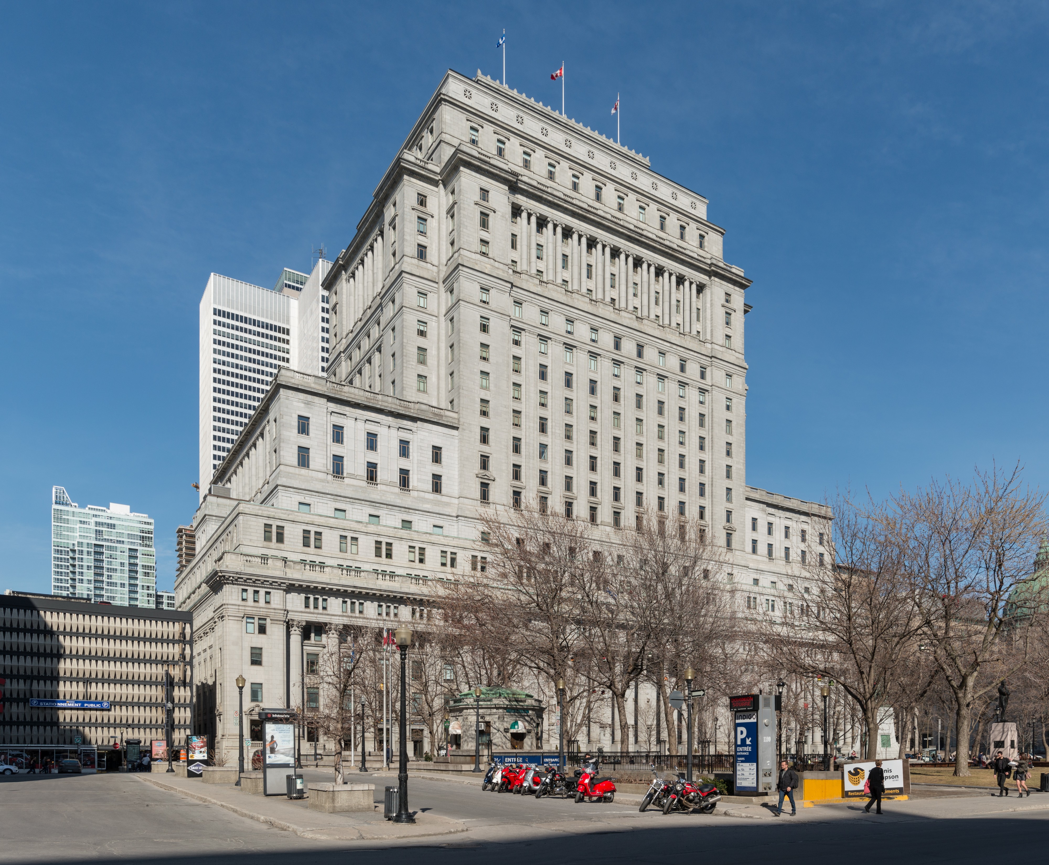 Sun Life Building, Montréal, West view 20170410 1
