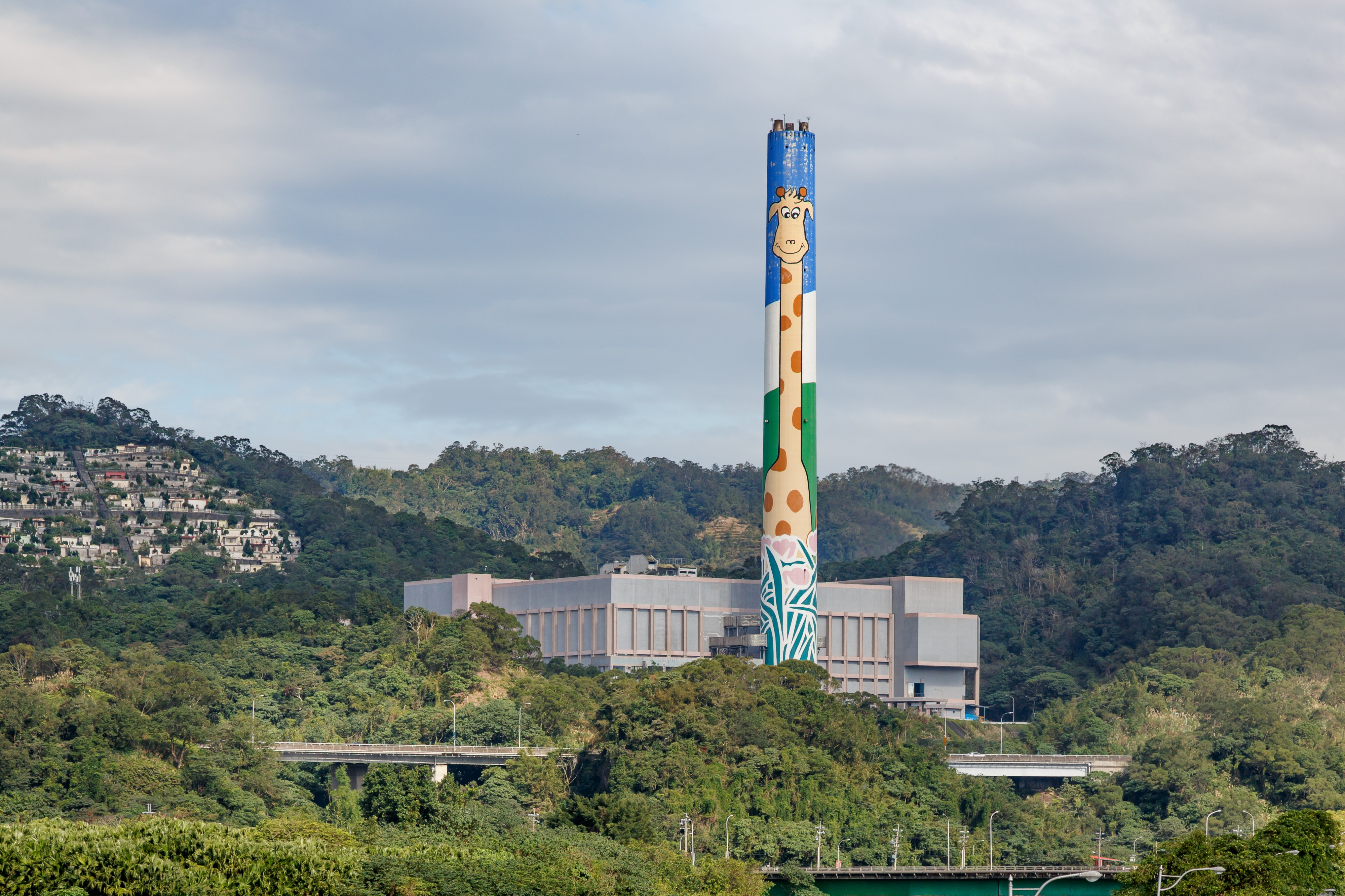 Taipei Taiwan Muzha-Refuse-Incineration-Plant-01