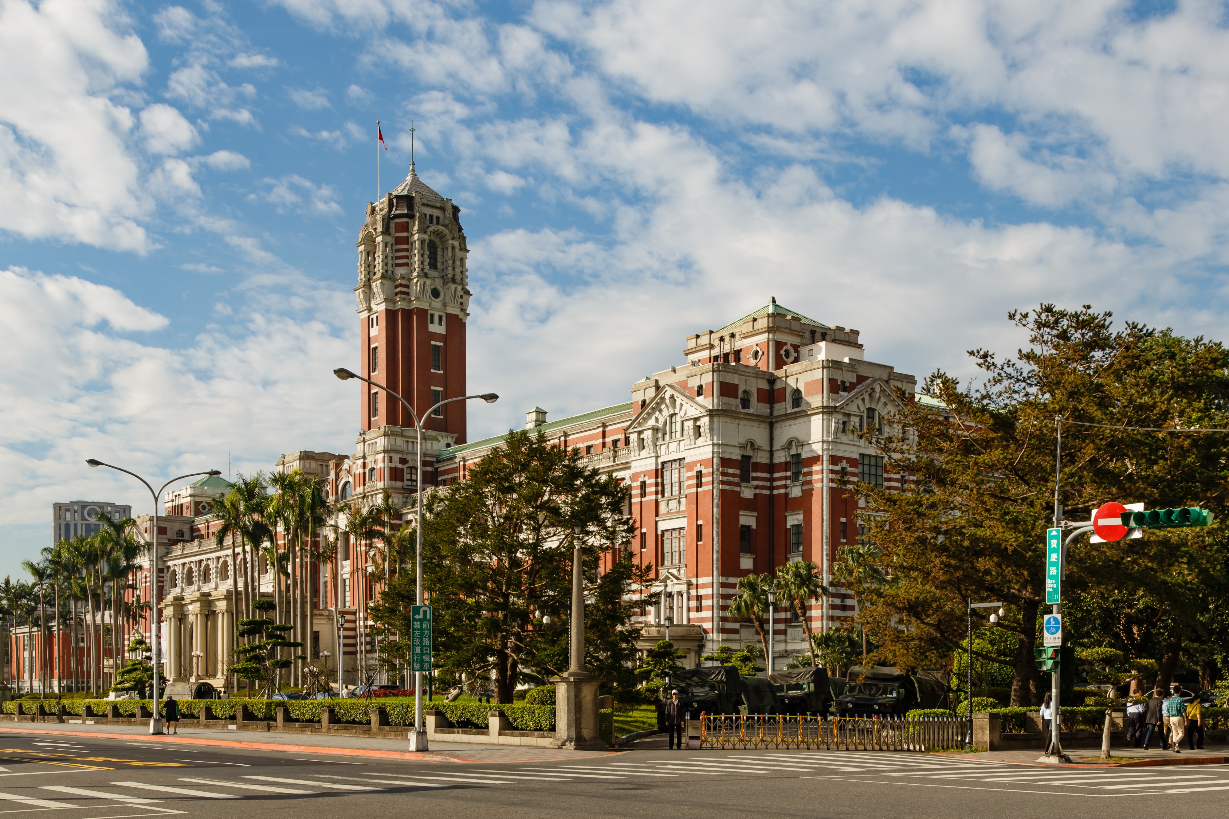 Taipei Taiwan Presidential-Office-Building-03
