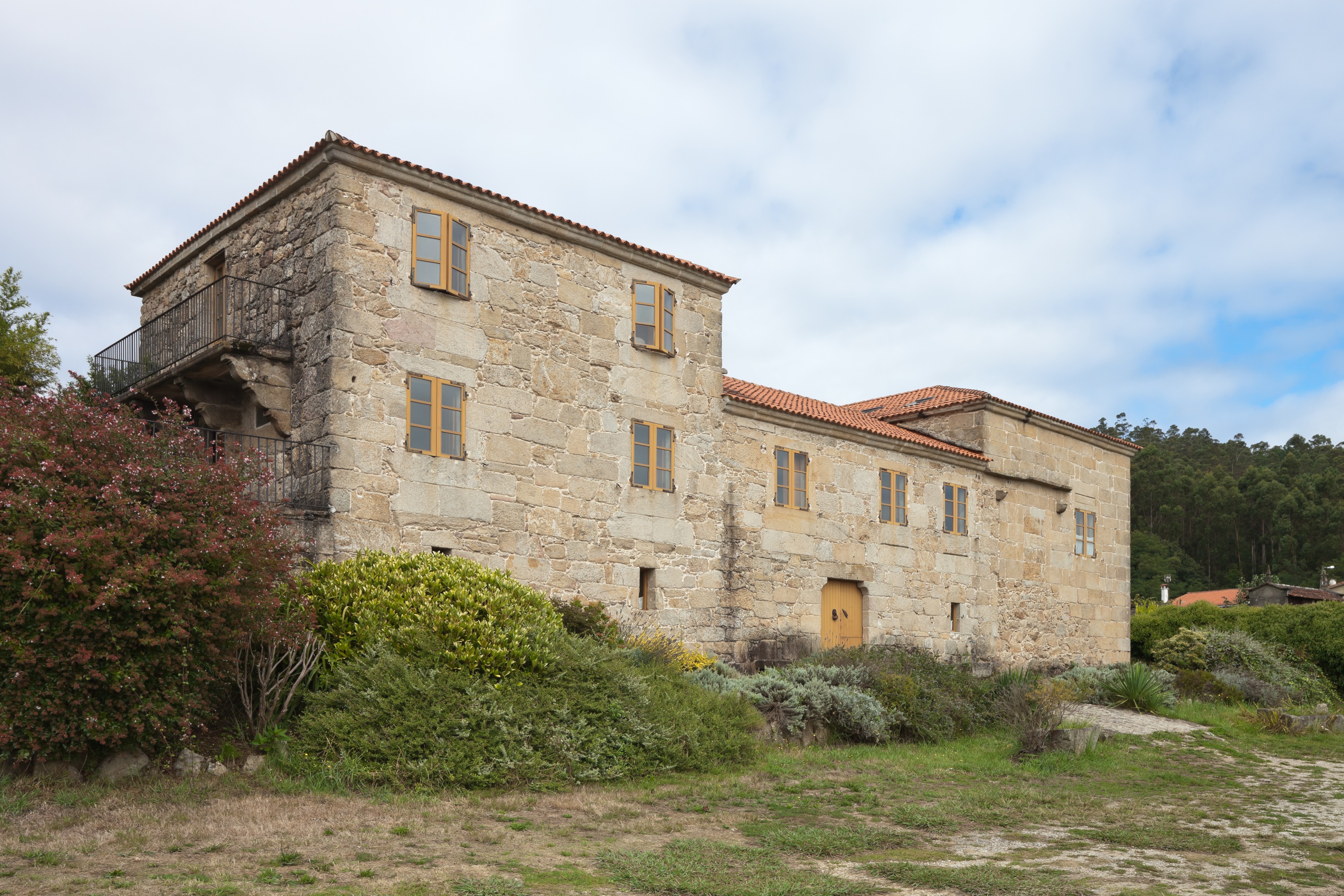 Torres de Lestrobe - Pazo de Hermida 001