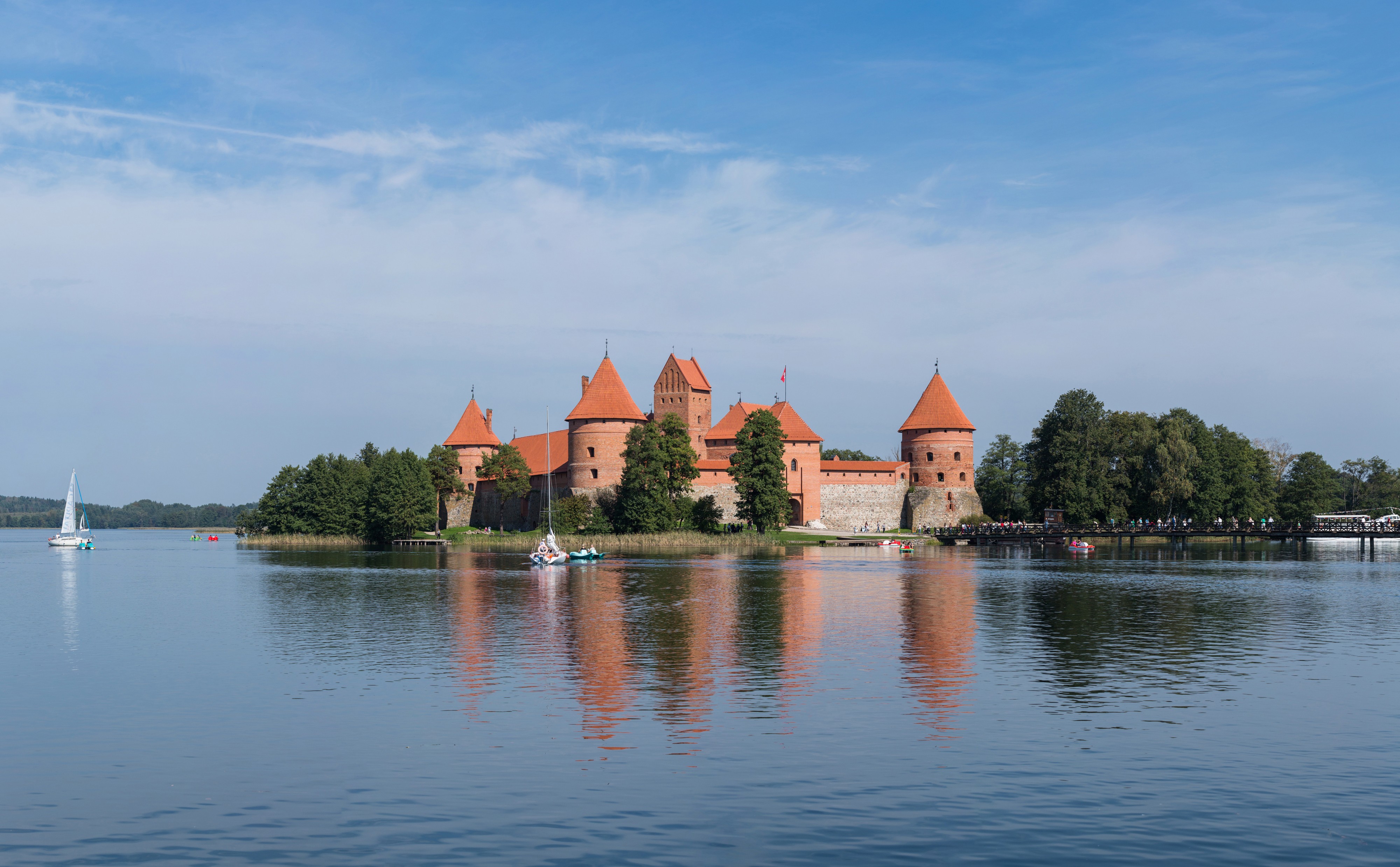 Trakai Island Castle, Lithuania - Diliff