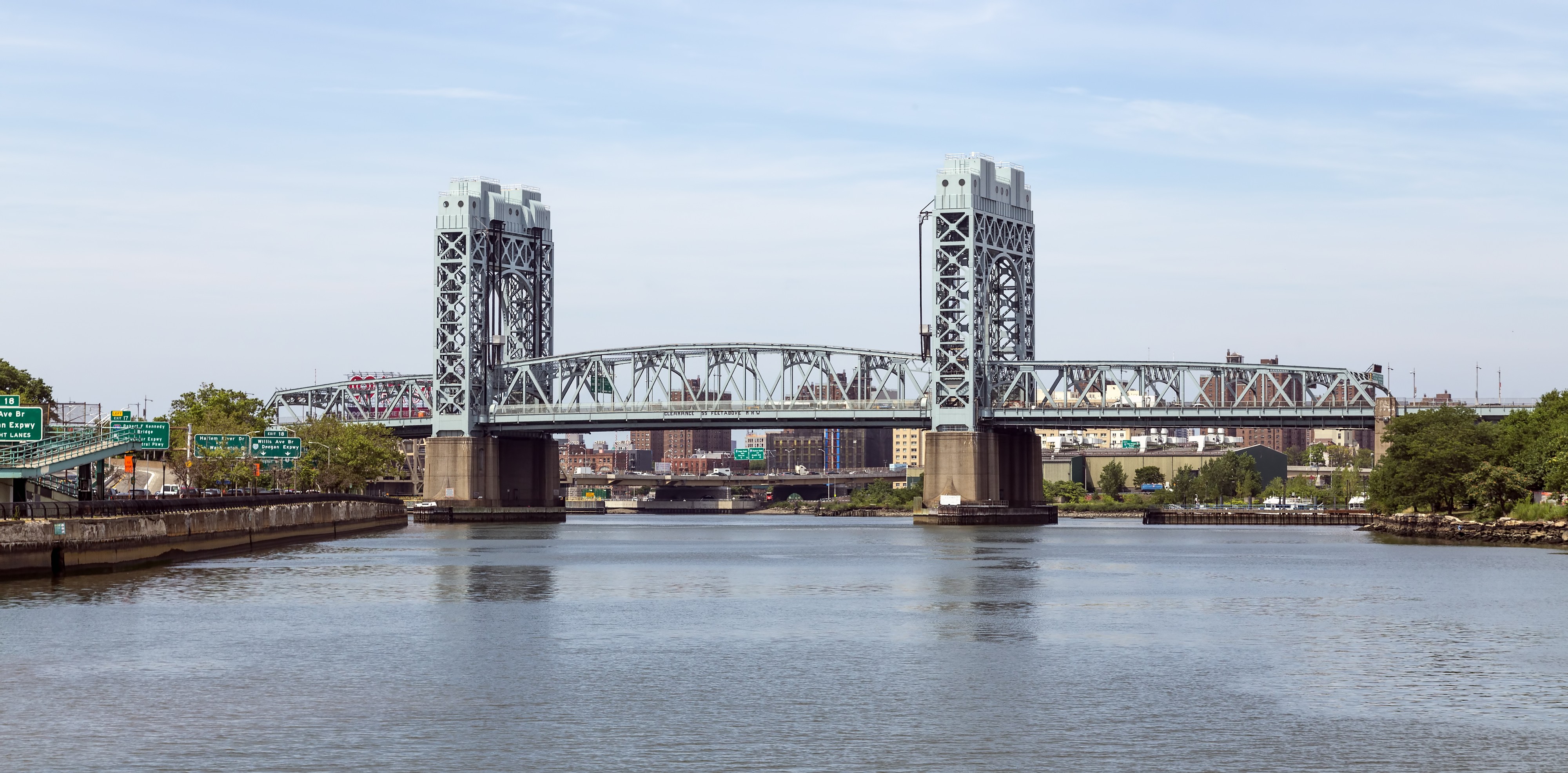 Triborough lift bridge NY1
