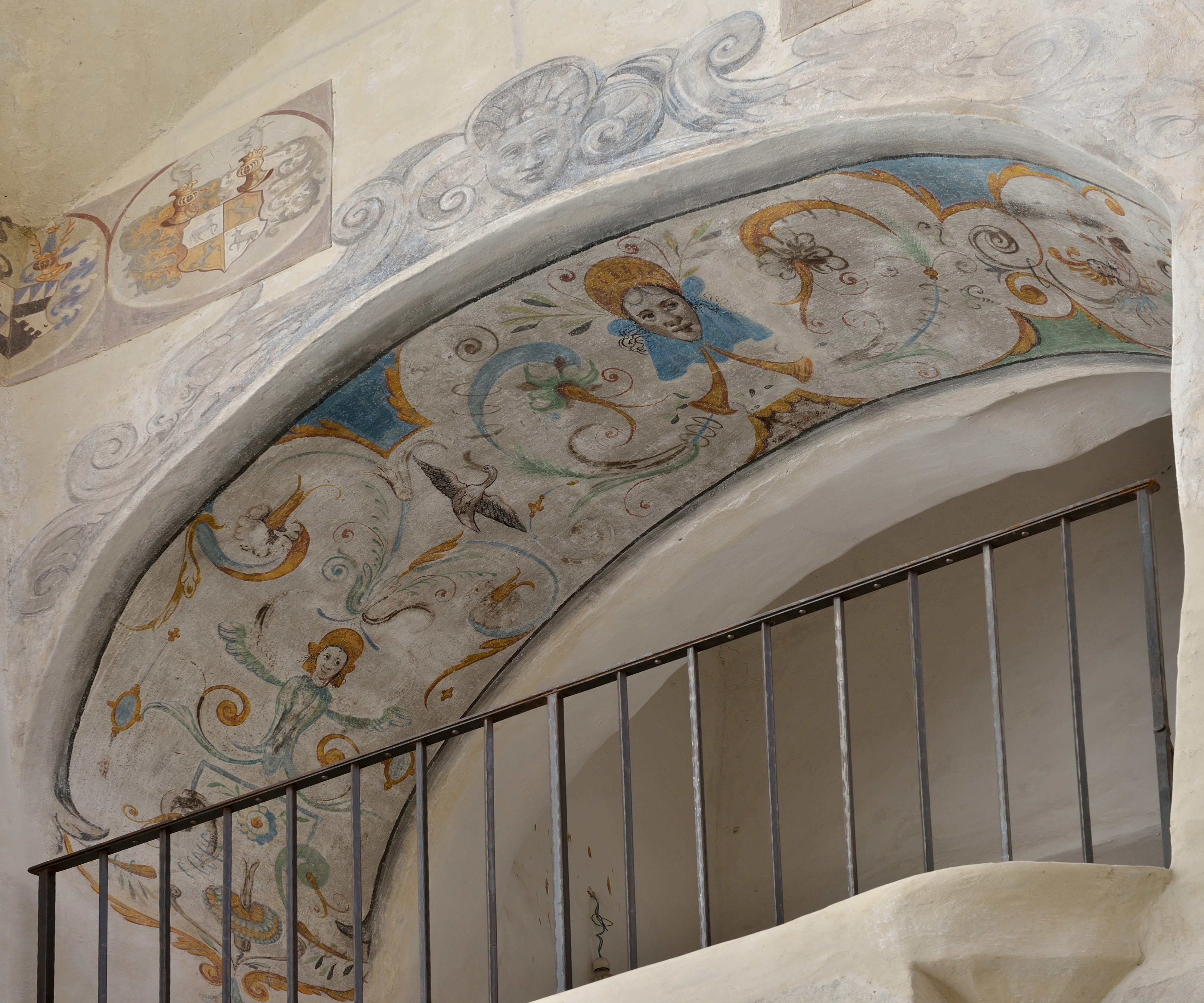 Trostburg Waidbruck fresco
