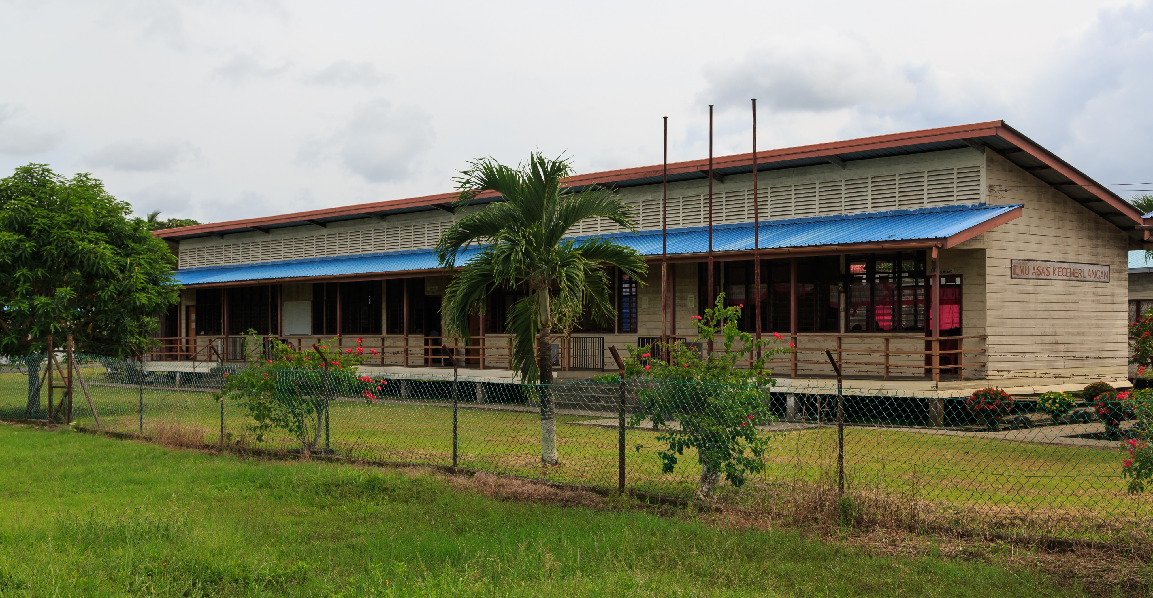 Tungku Sabah-Sekolah-Kebangsaan-Tungku-02