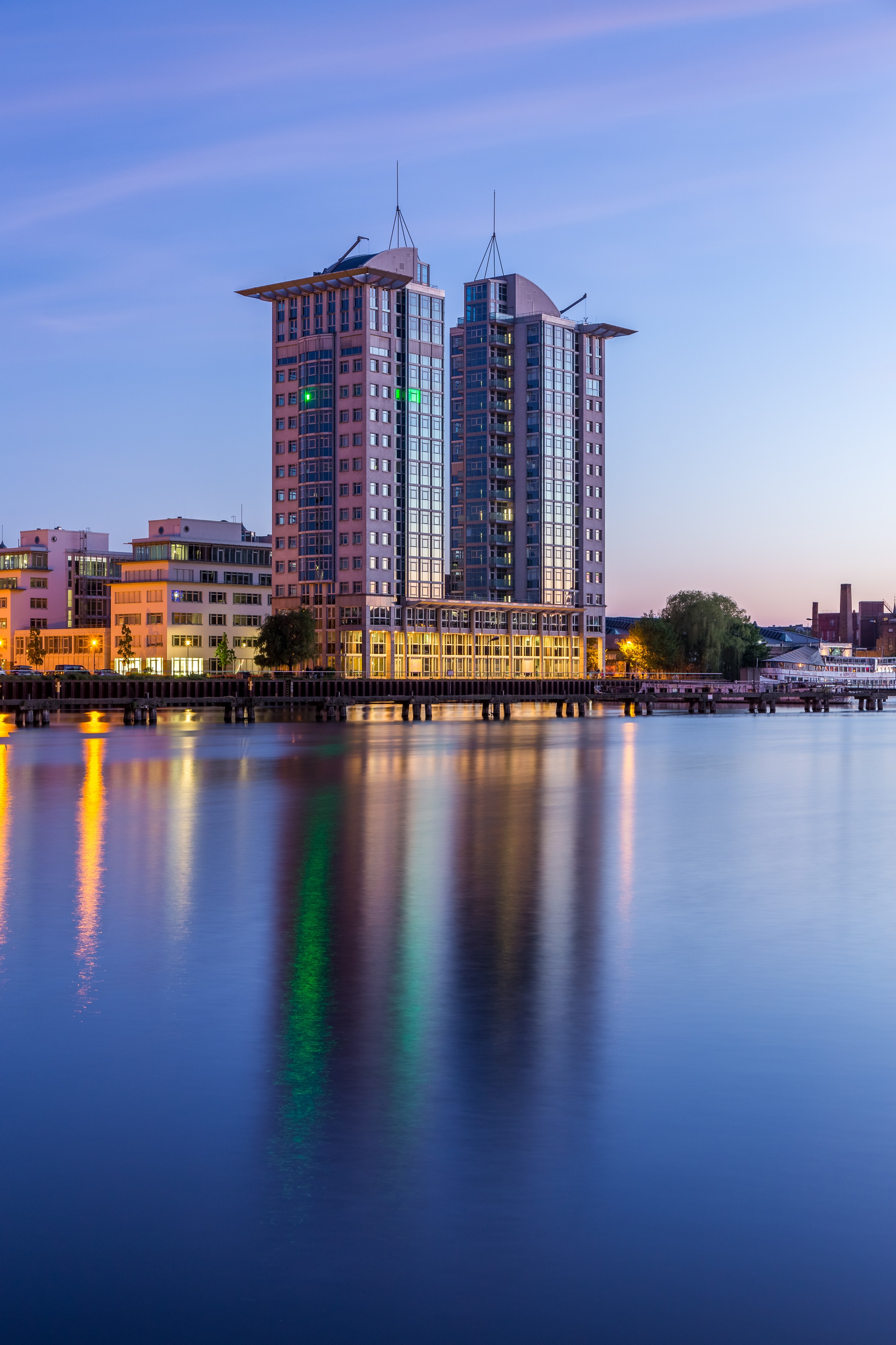 TwinTowers, Berlin-Treptow, 1705252211, ako