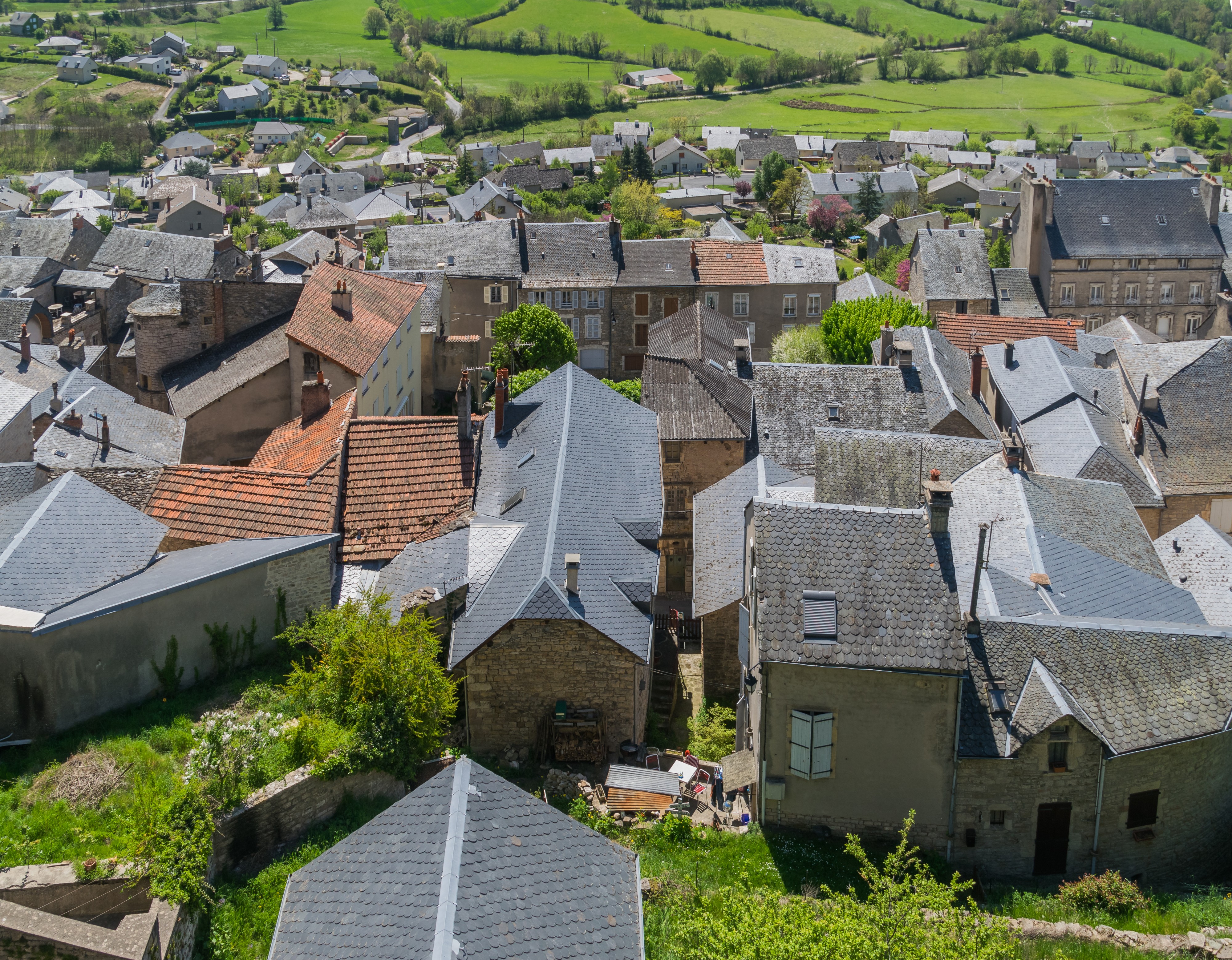 View on Severac-le-Chateau 02