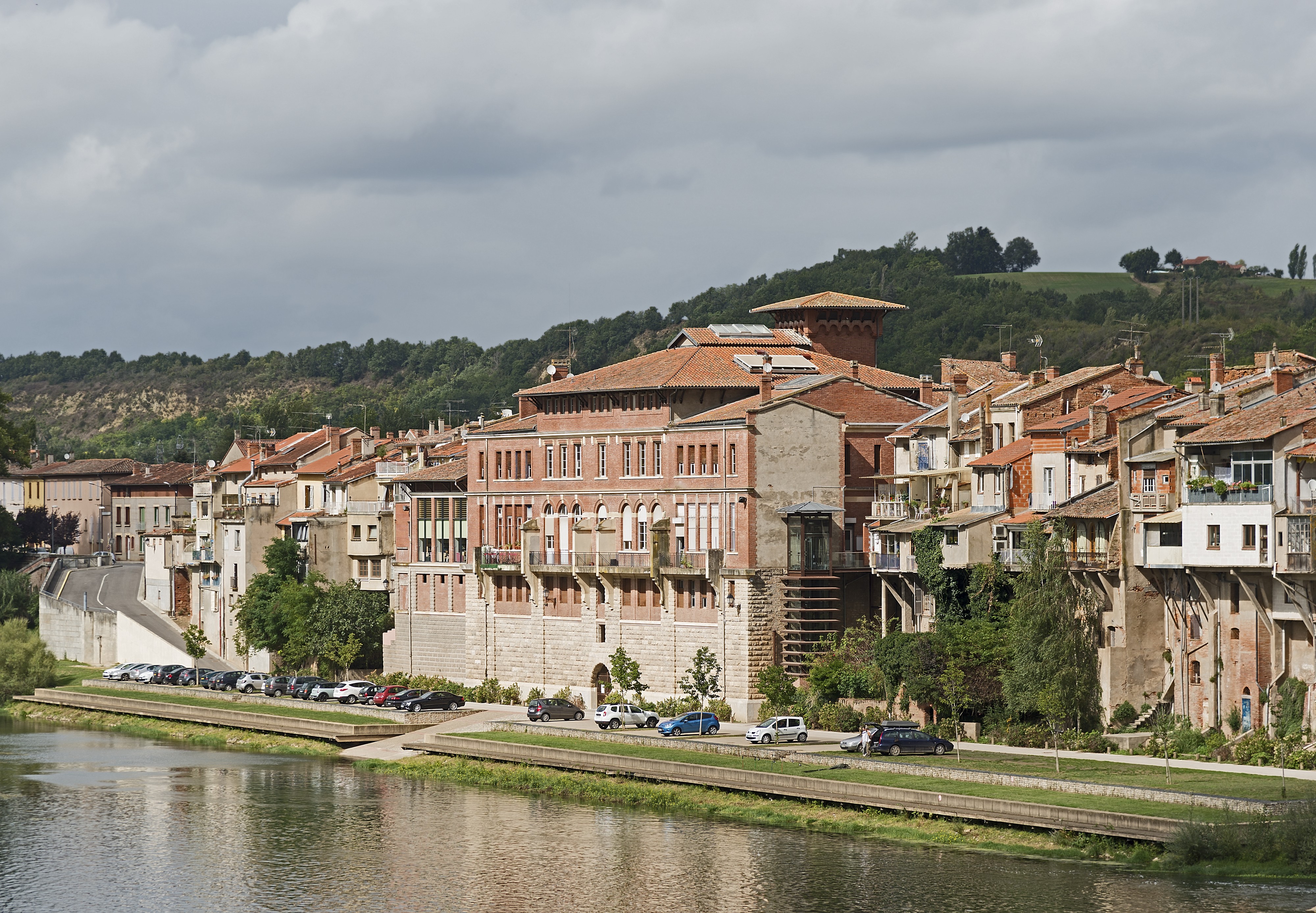 Villemur-sur-Tarn La Mairie sur le Tarn