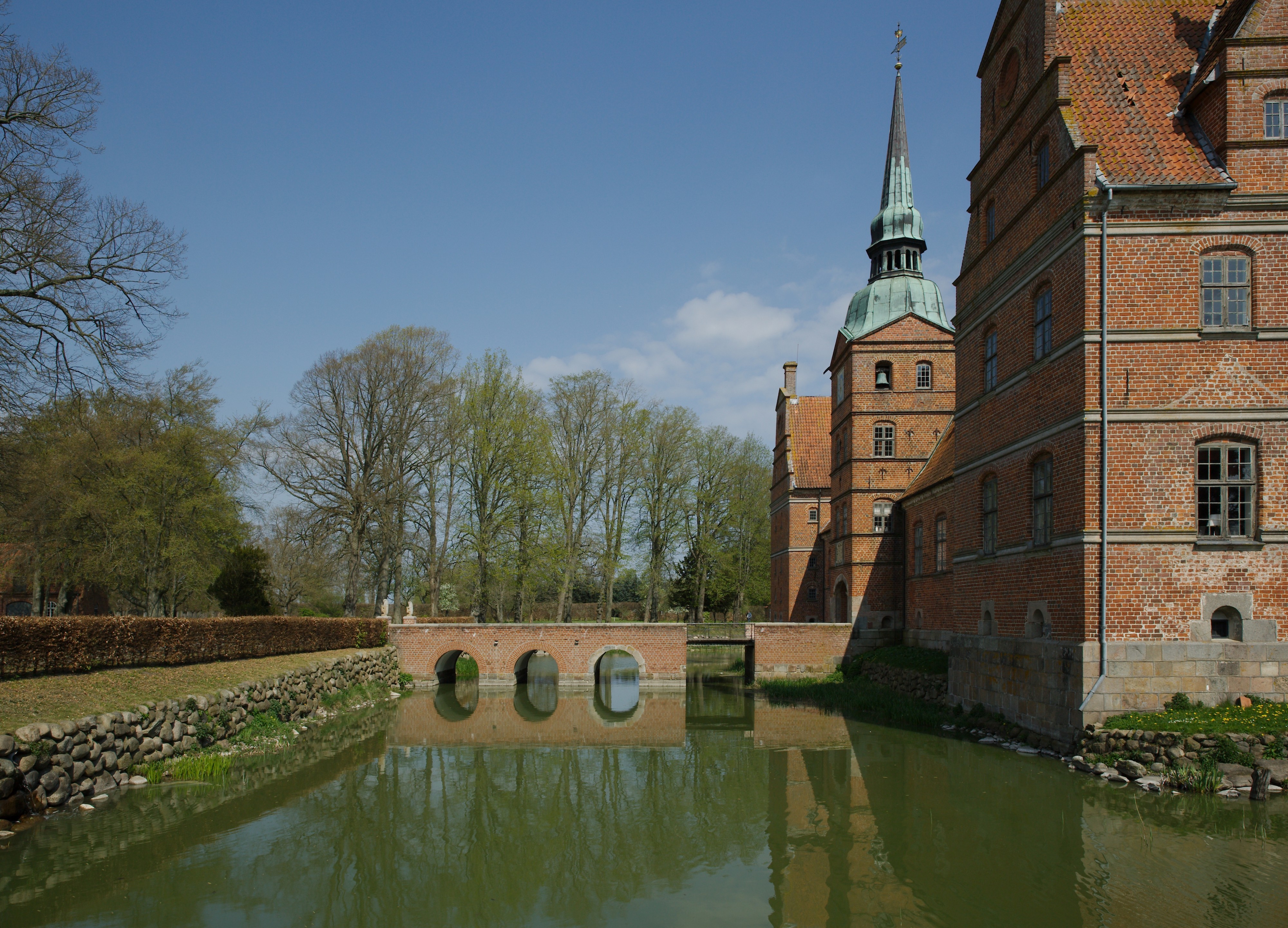 Voldgrav ved Rosenholm Slot 2