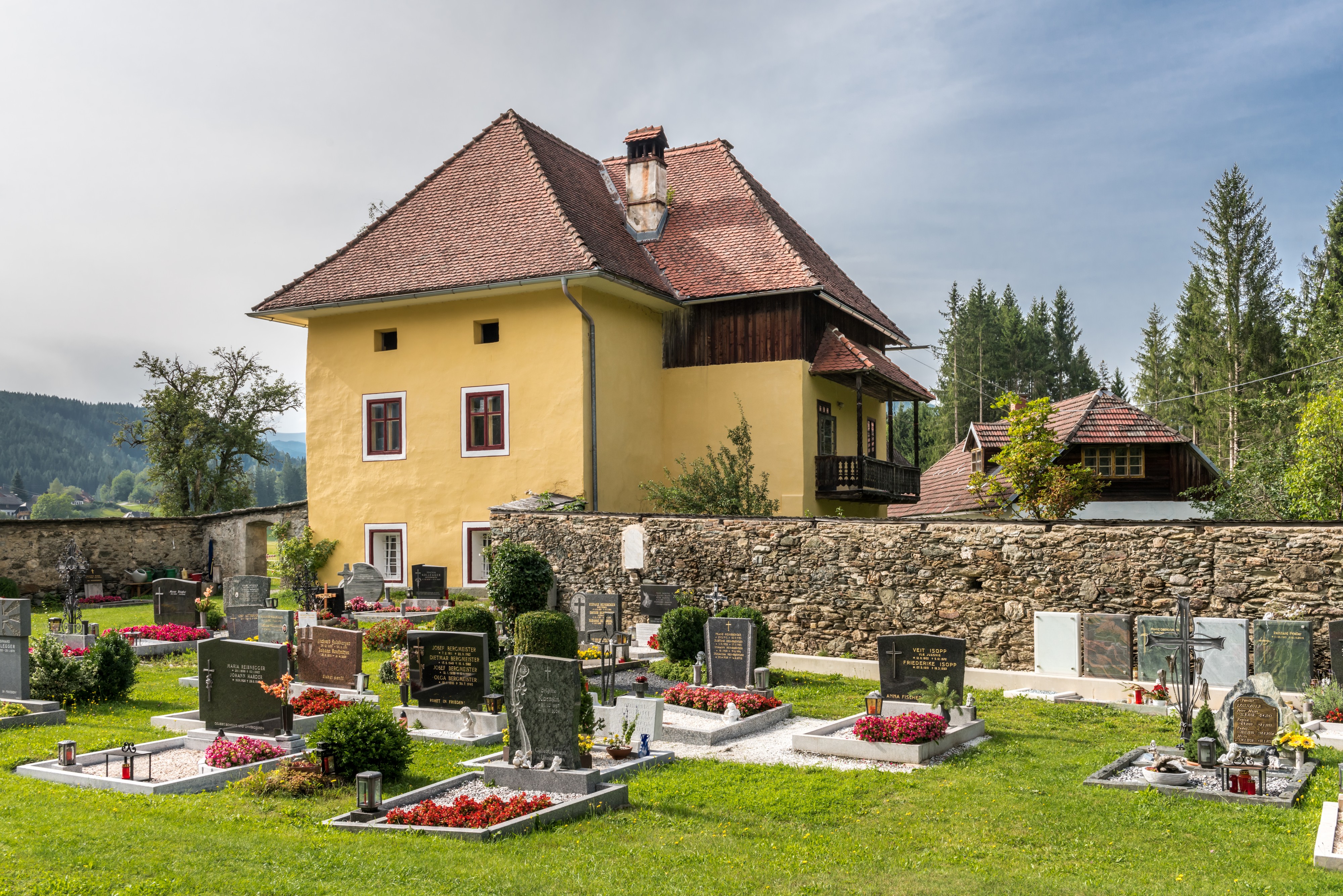 Weitensfeld Altenmarkt 1 Pfarrhof SO-Ansicht 10082017 0305
