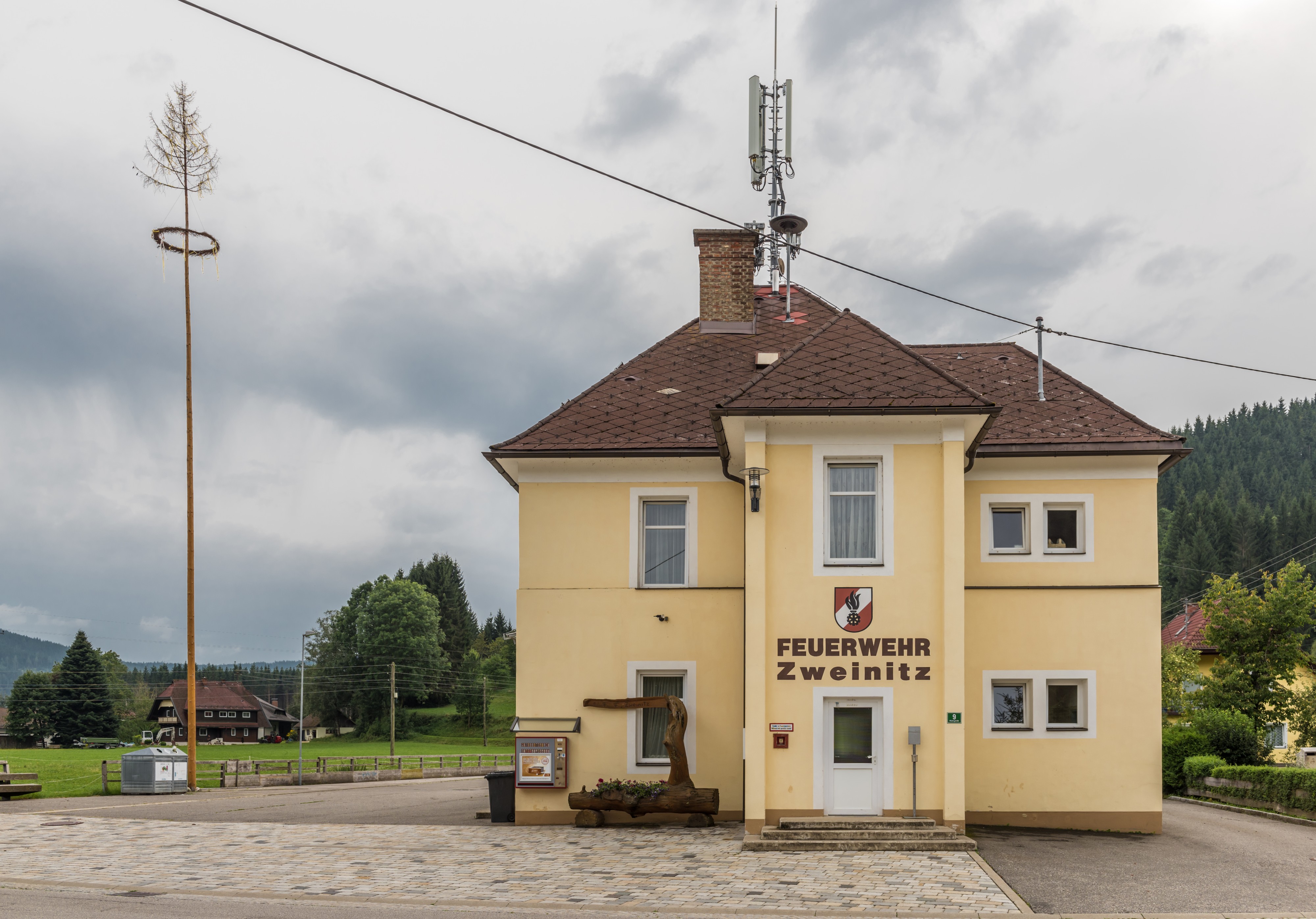 Weitensfeld Zweinitz Mödringstrasse 9 Freiwillige Feuerwehr Ost-Ansicht 10082017 0317
