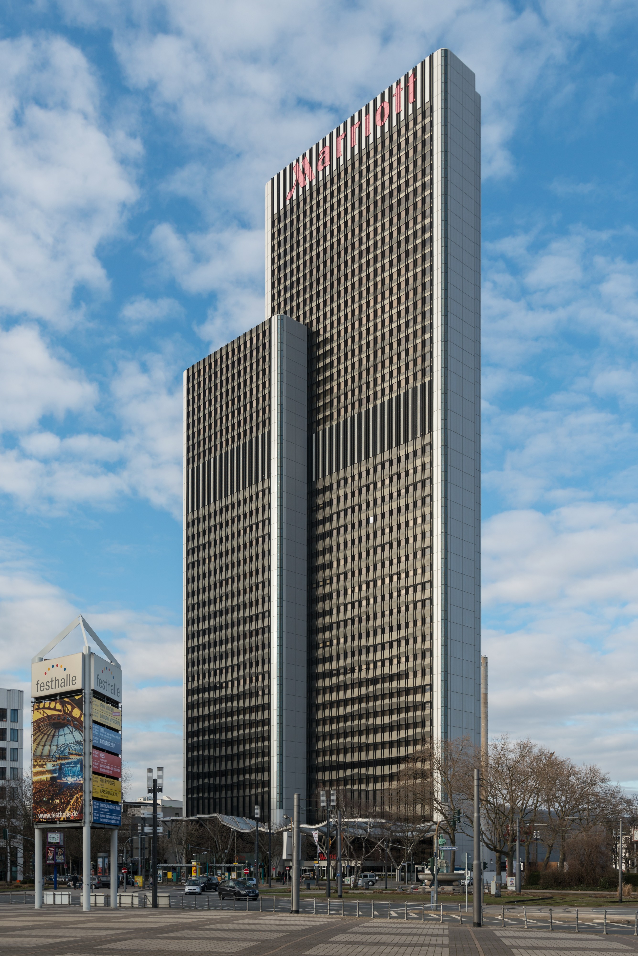Westend Gate, Frankfurt, Southeast view 20170226 1