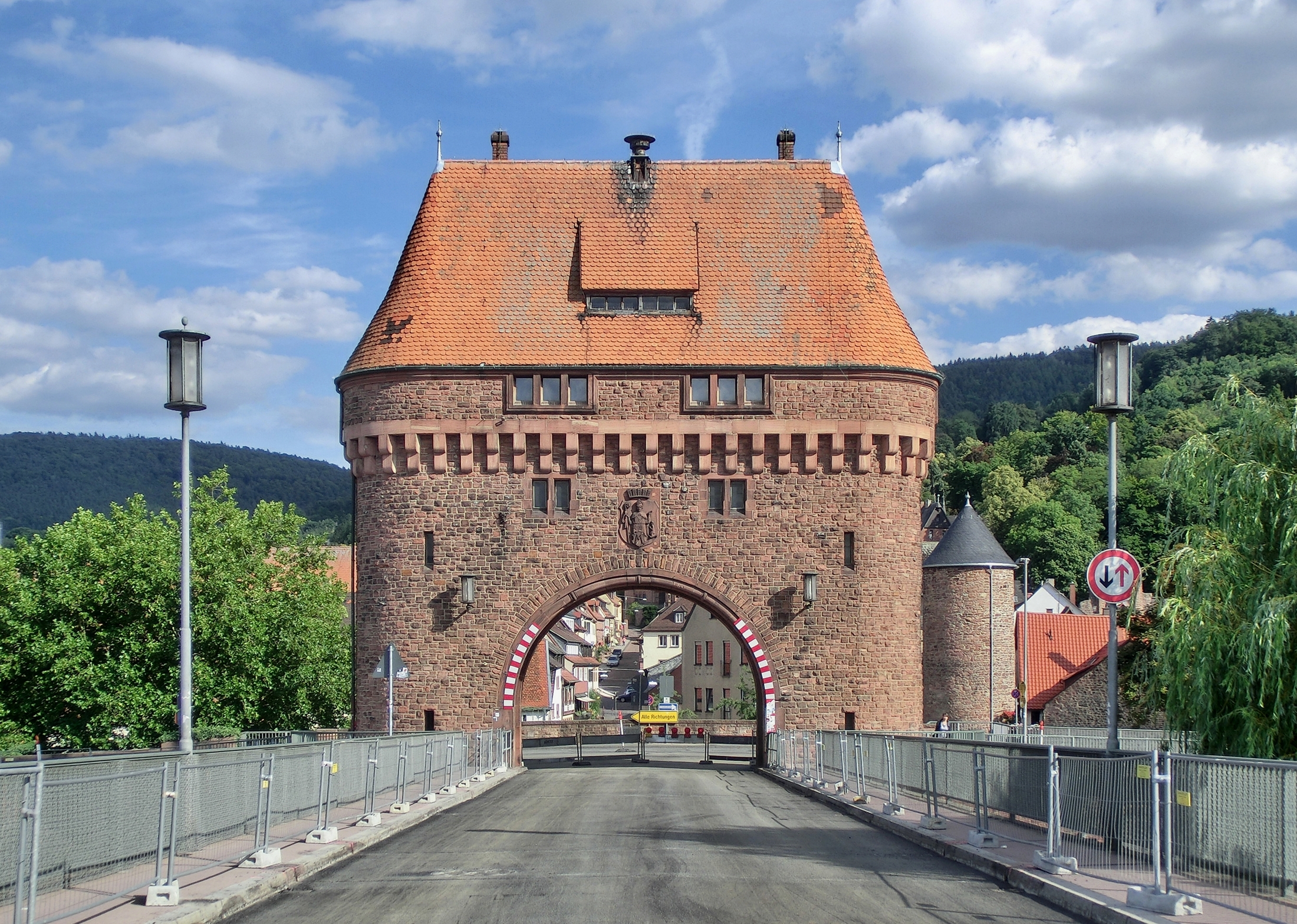 Torhaus Mainbrücke Miltenberg 2012