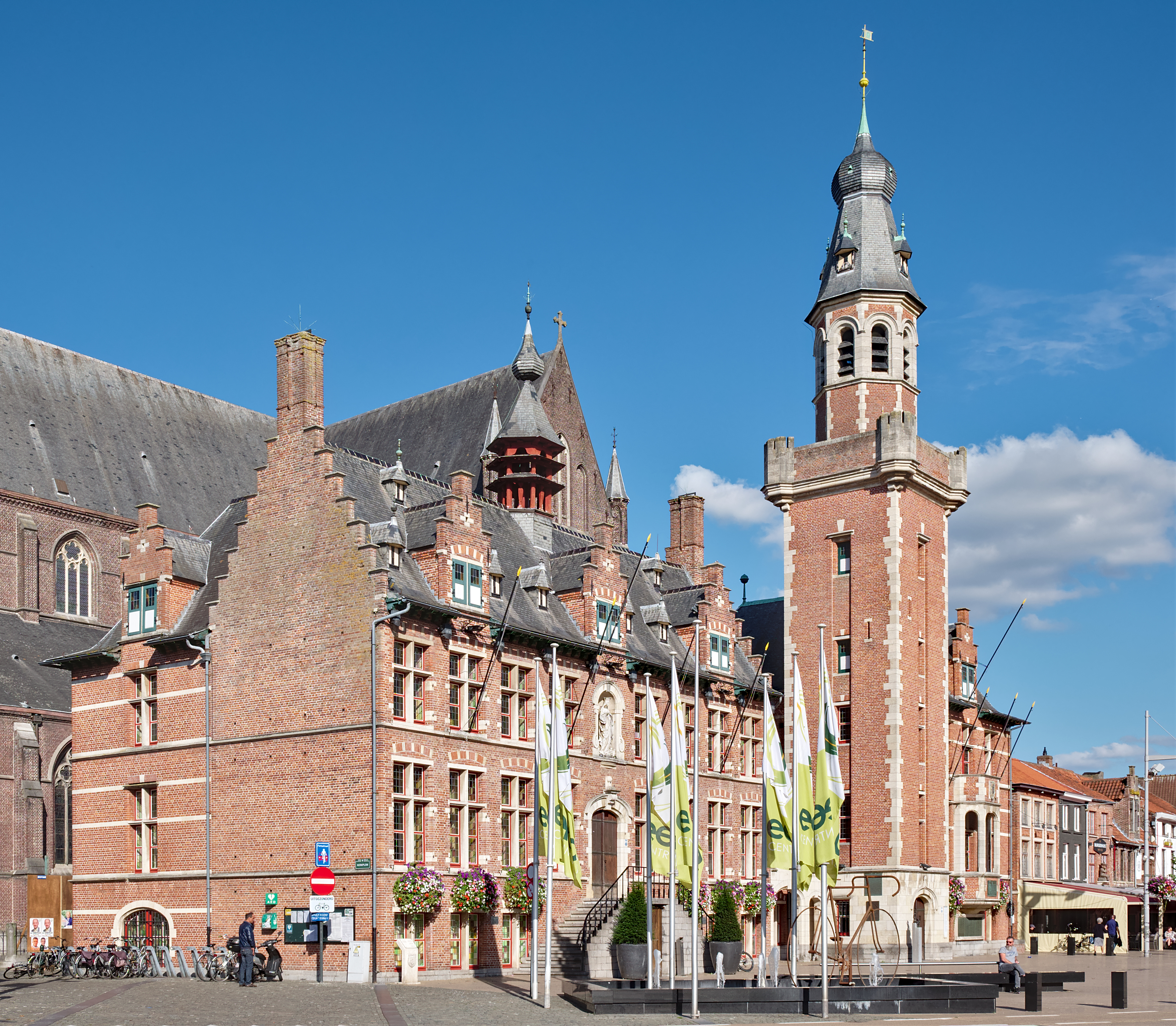 Town hall and belfry of Eeklo (DSCF0141)