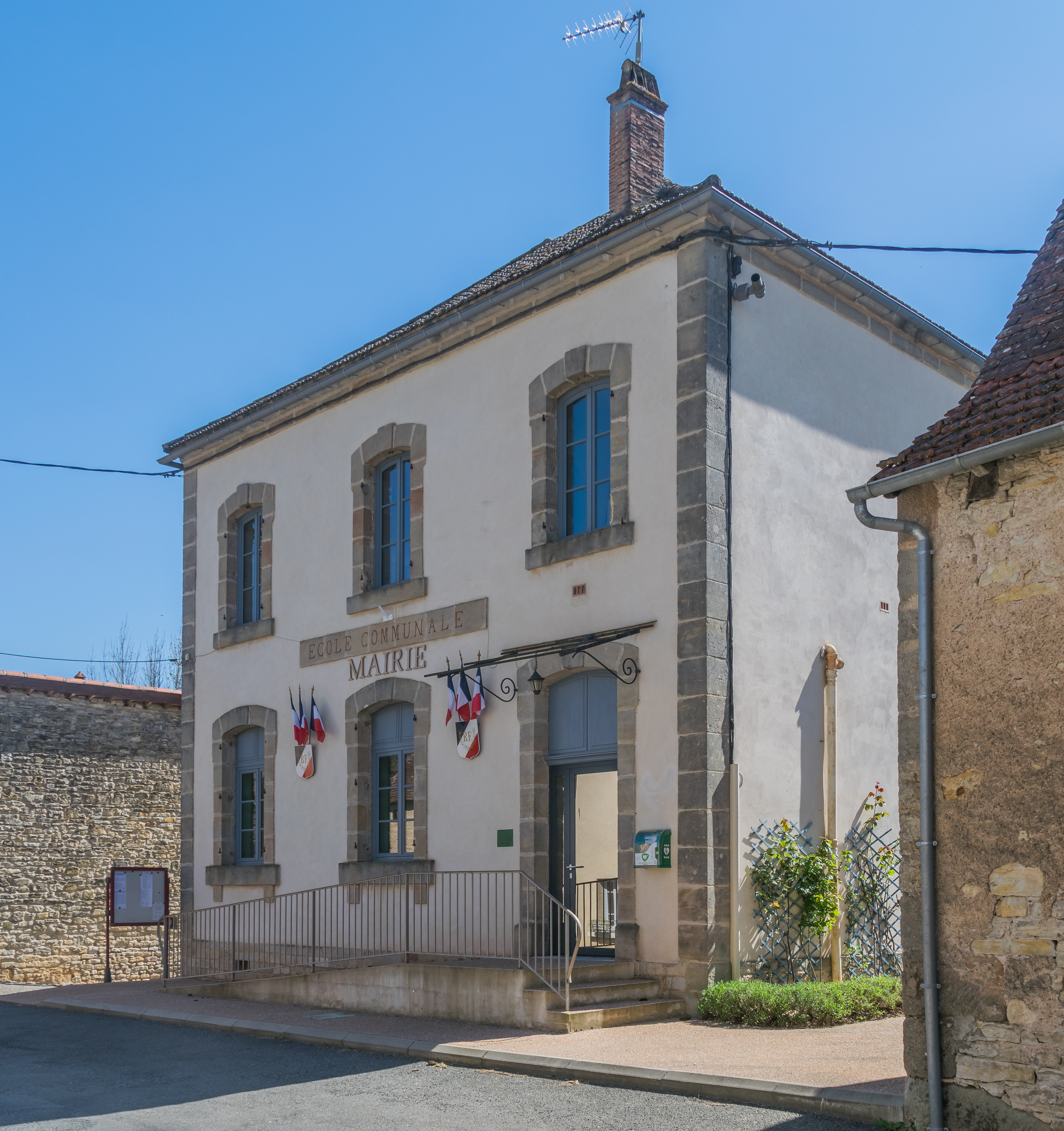 Town hall of Rudelle