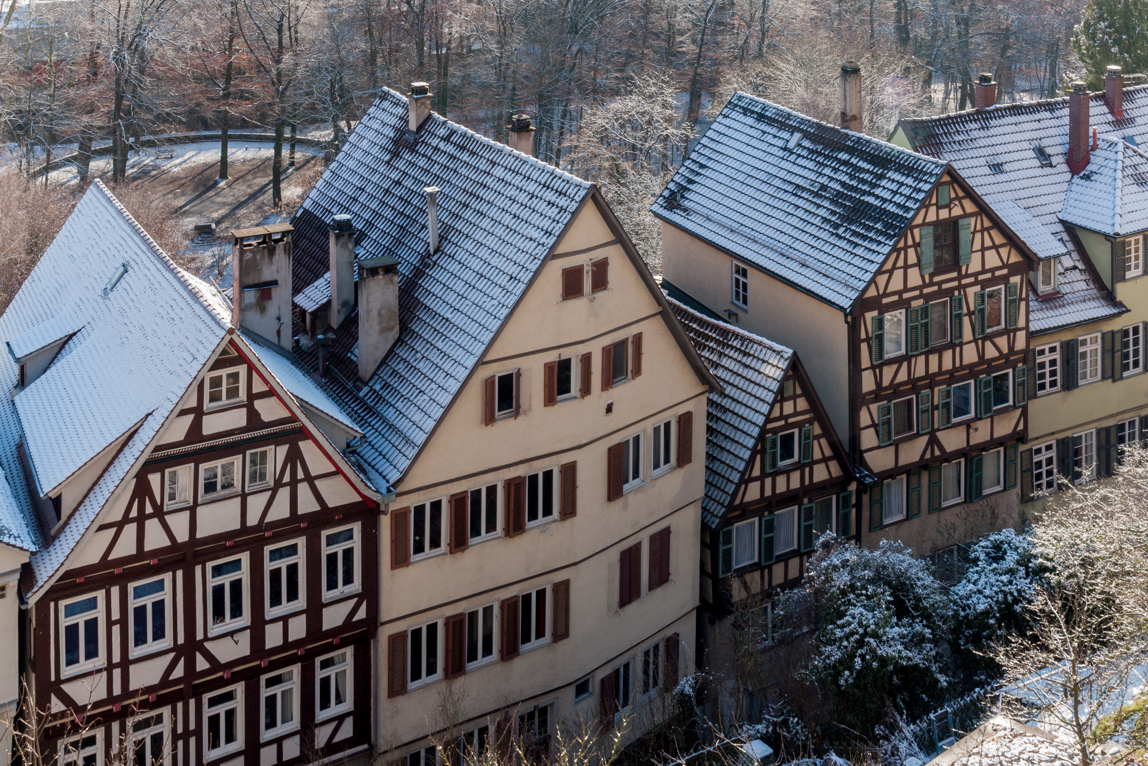 Tuebingen Germany Old-quarter-at-River-Neckar-01