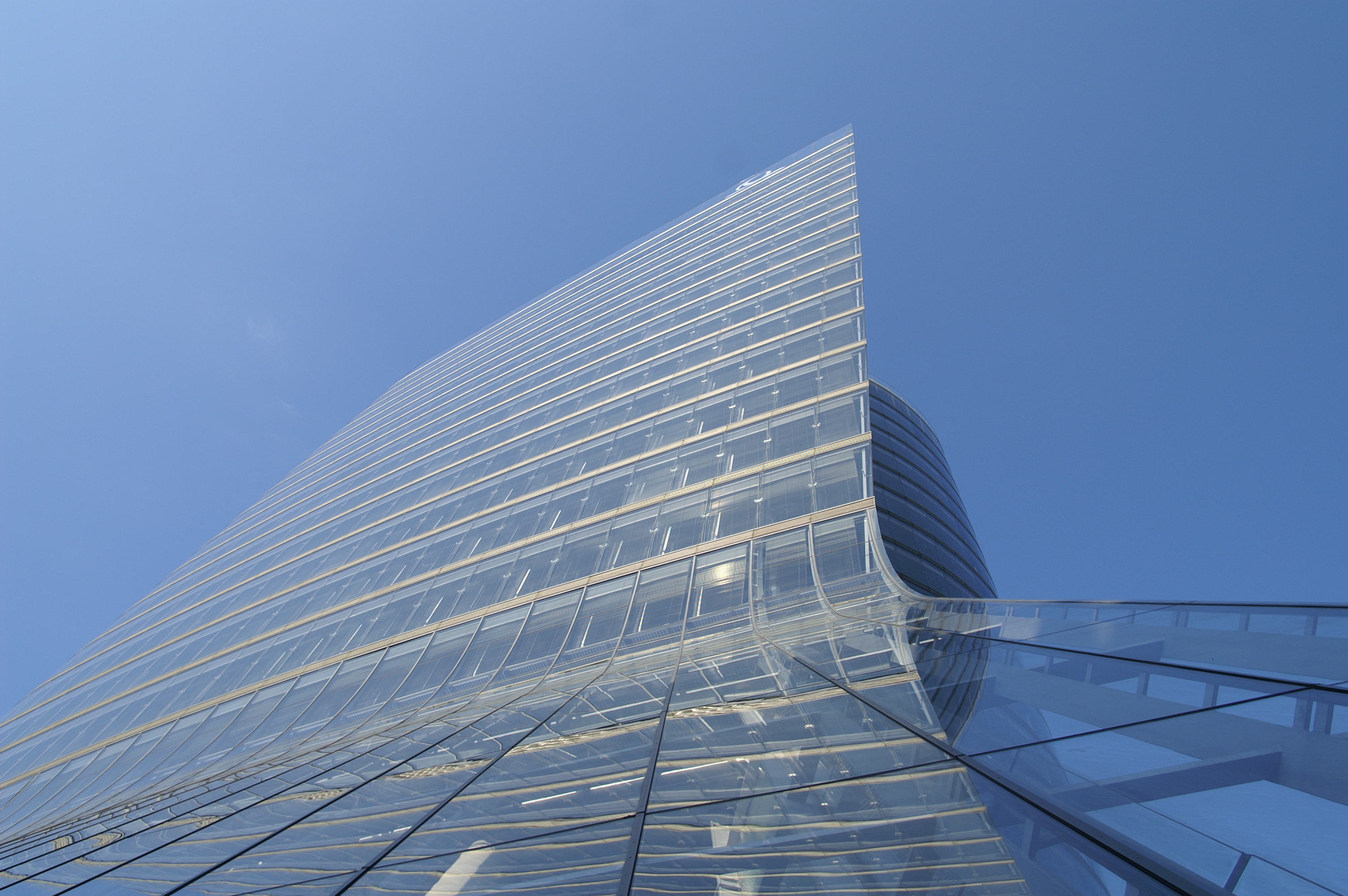 UNIQA-Tower-Fassade-01