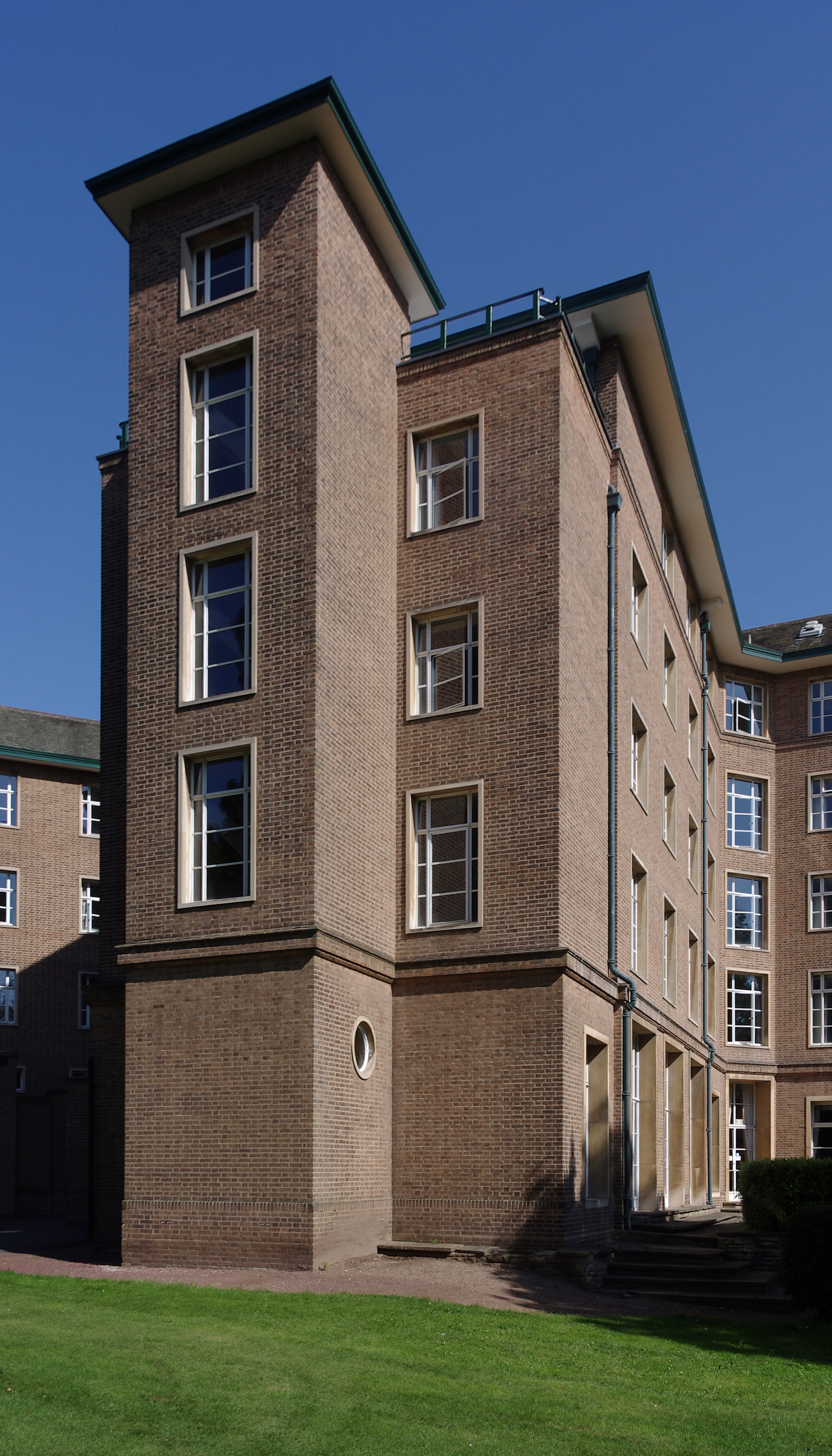 University Park MMB V9 Nightingale Hall