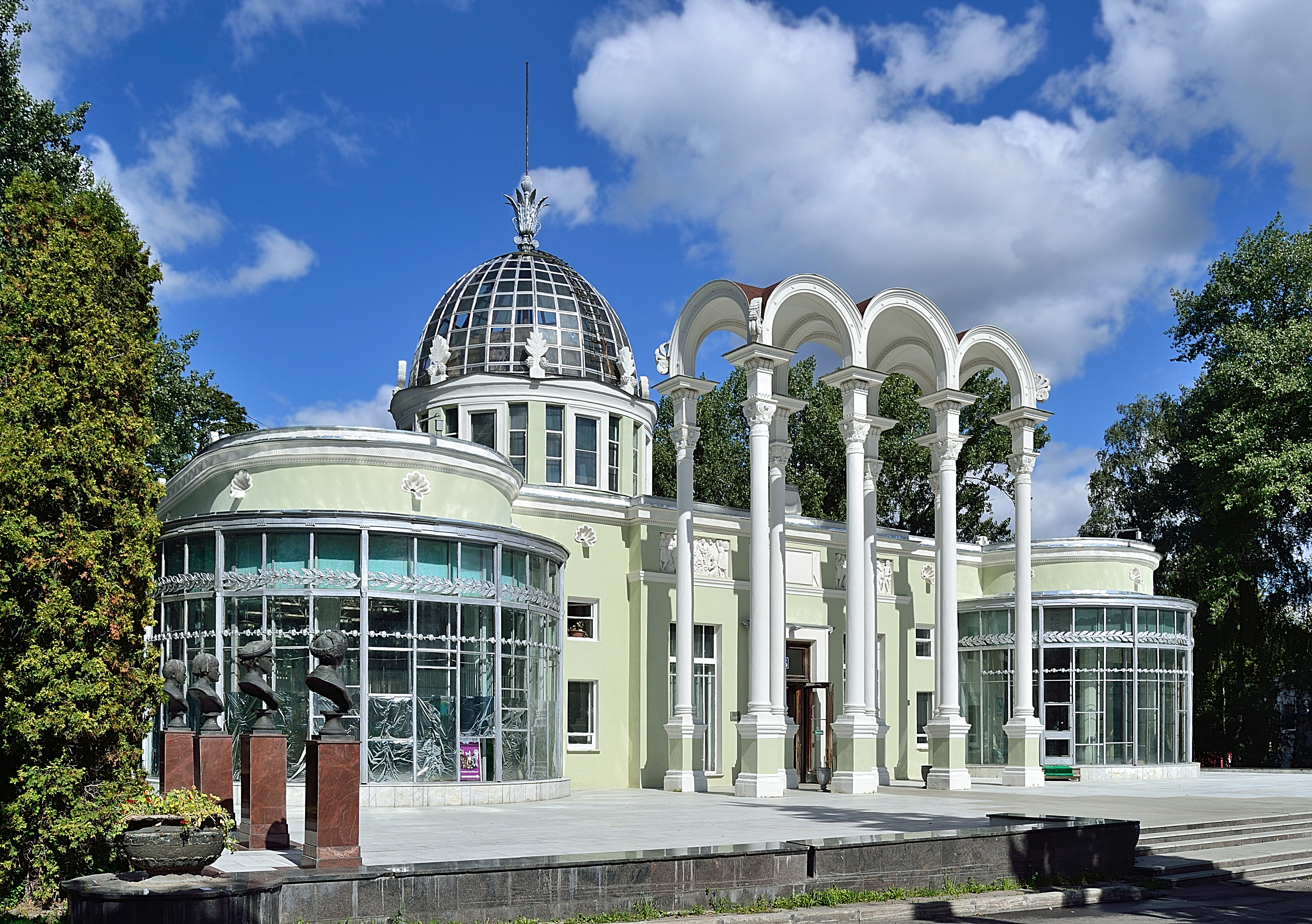 VDNKh Pavilion No 8 Young Naturalists