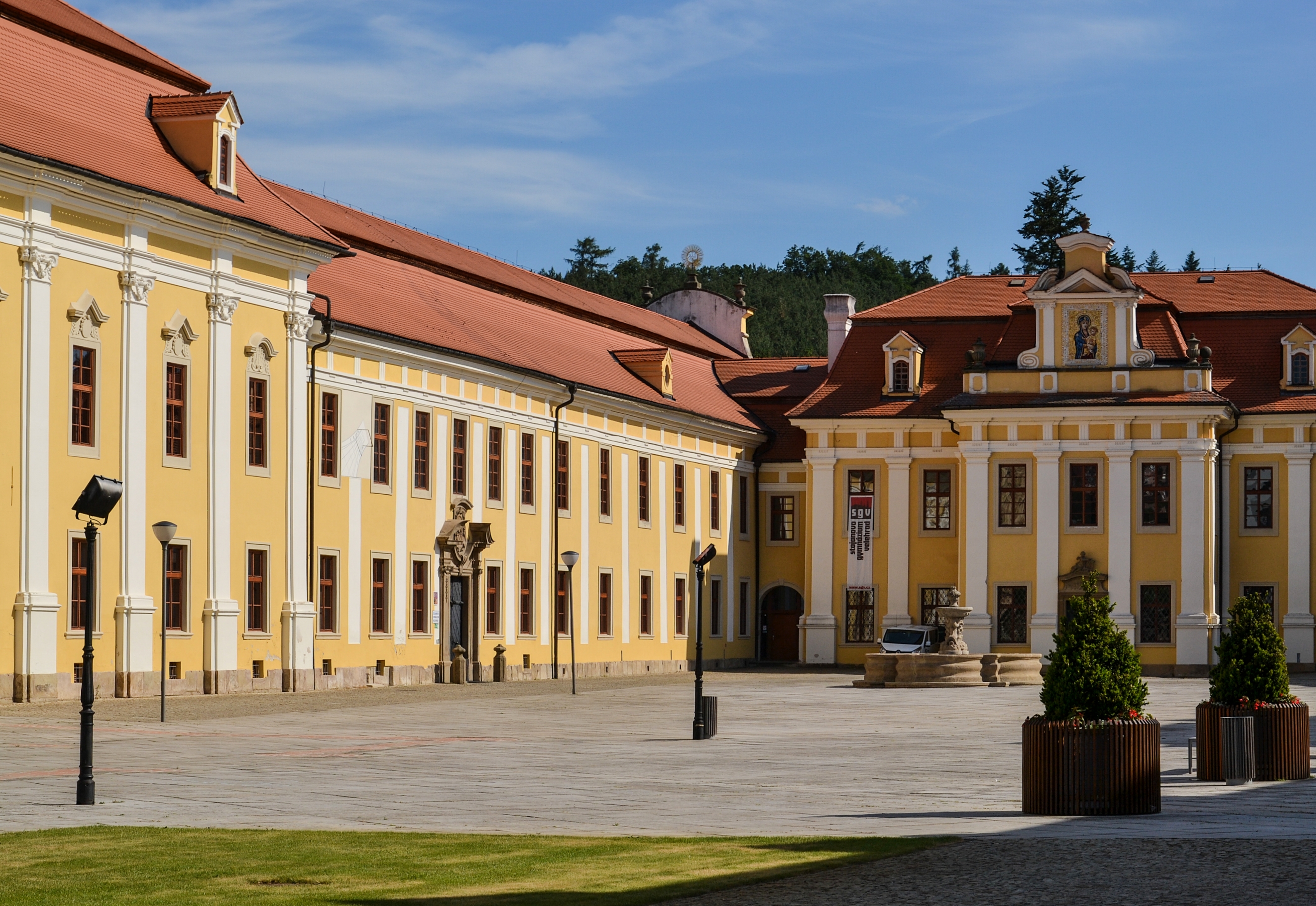 Velehrad - Stojanovo gymnázium