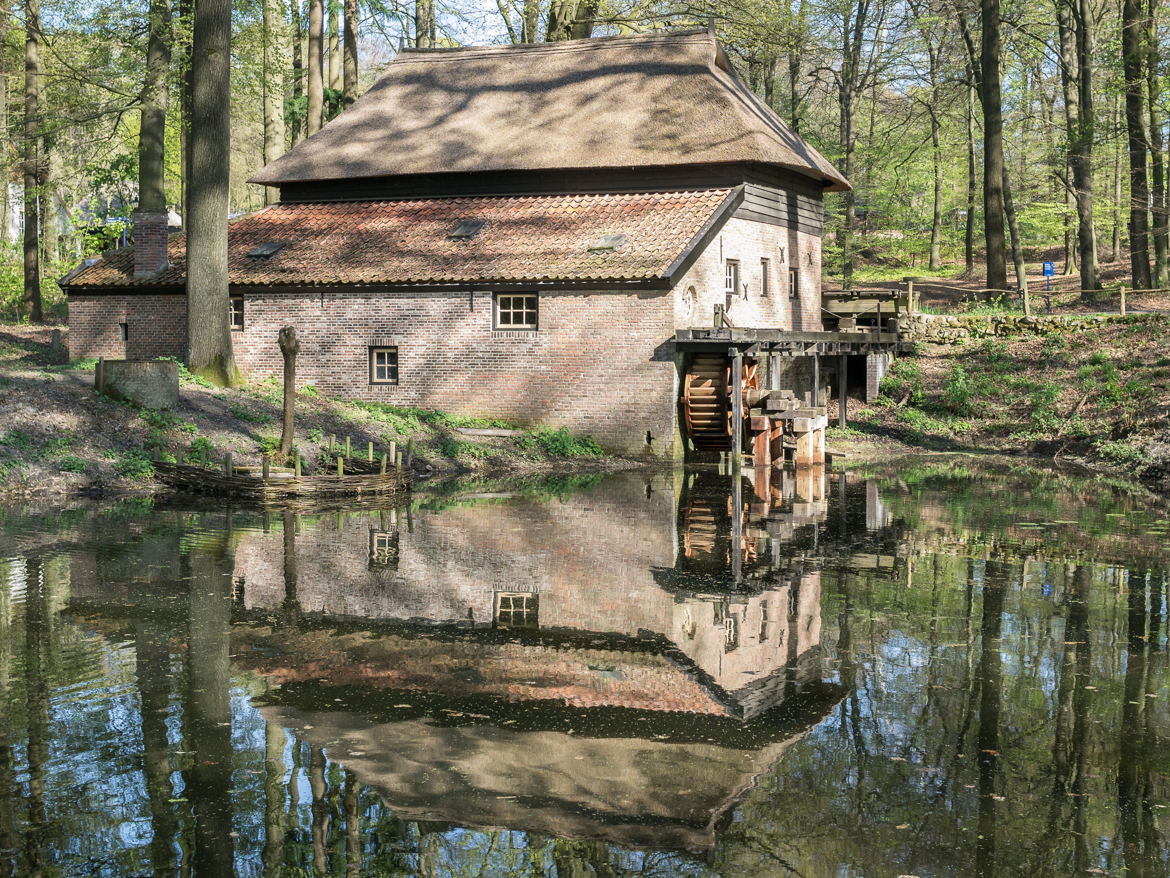 Veluwse Papiermolen in het Openluchtmuseum van Arnhem