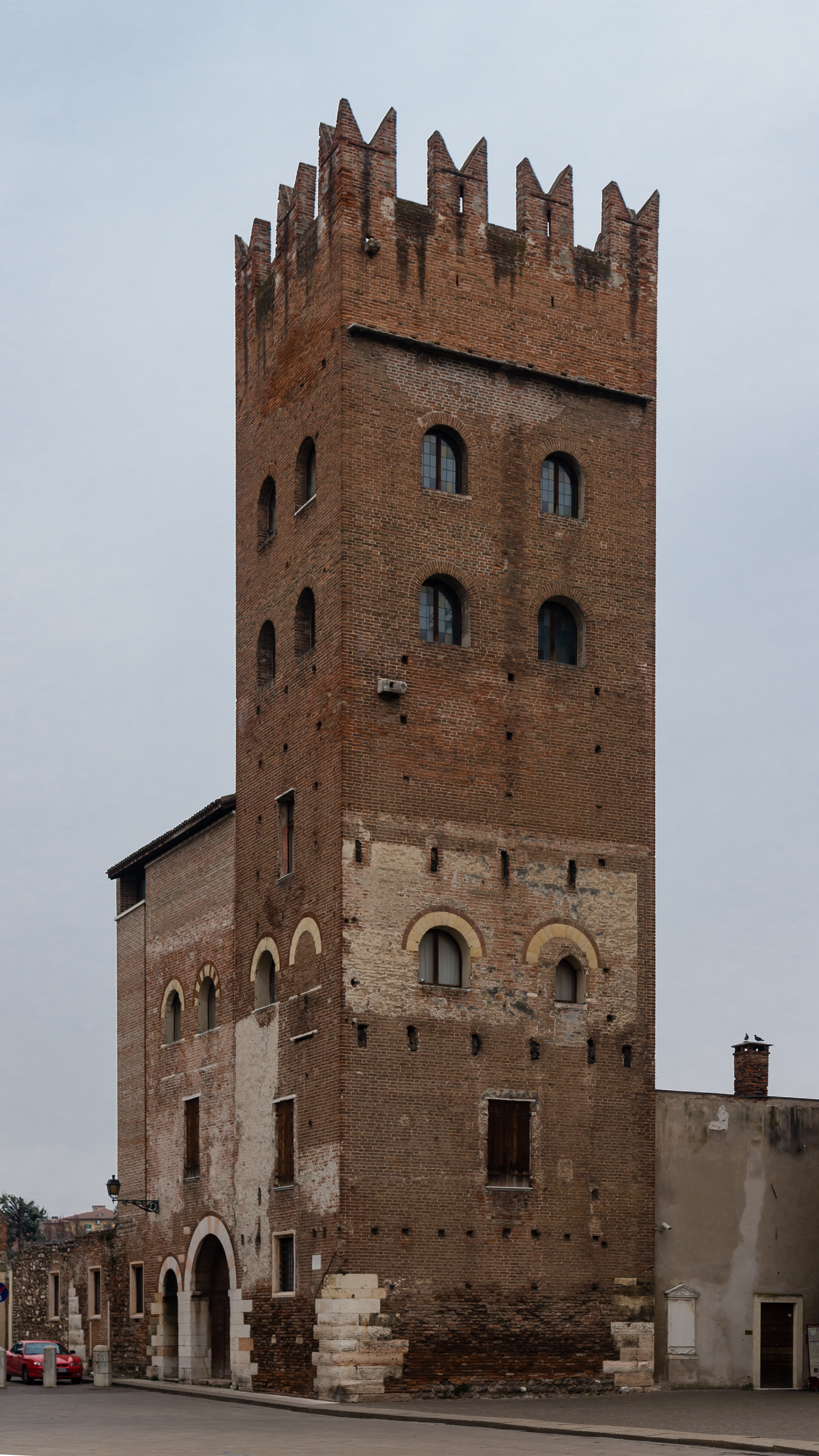 Verona Italy San-Zeno-Maggiore-02