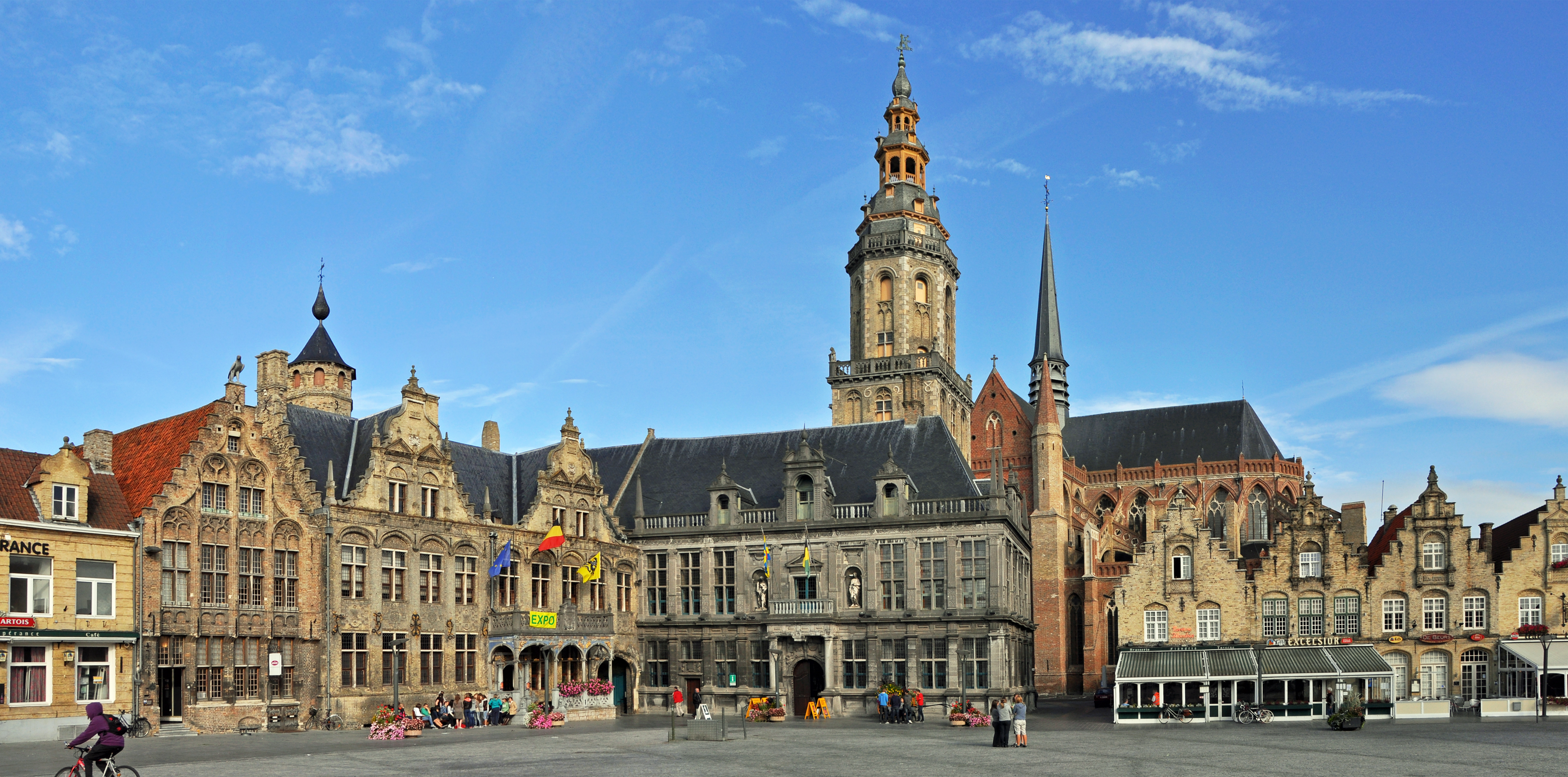 Veurne Markt R01