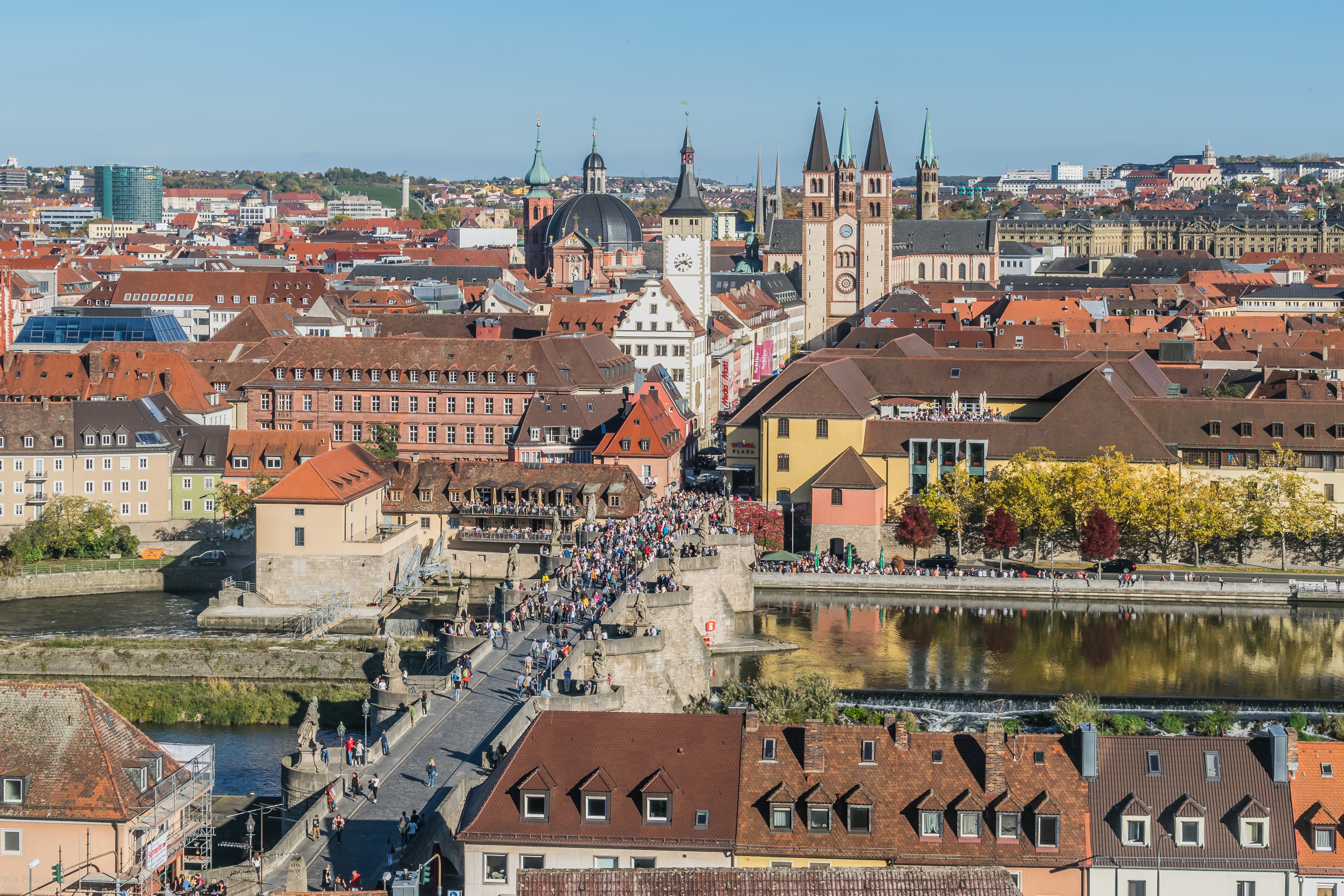 View of the old bridge over Main in Wurzburg 02