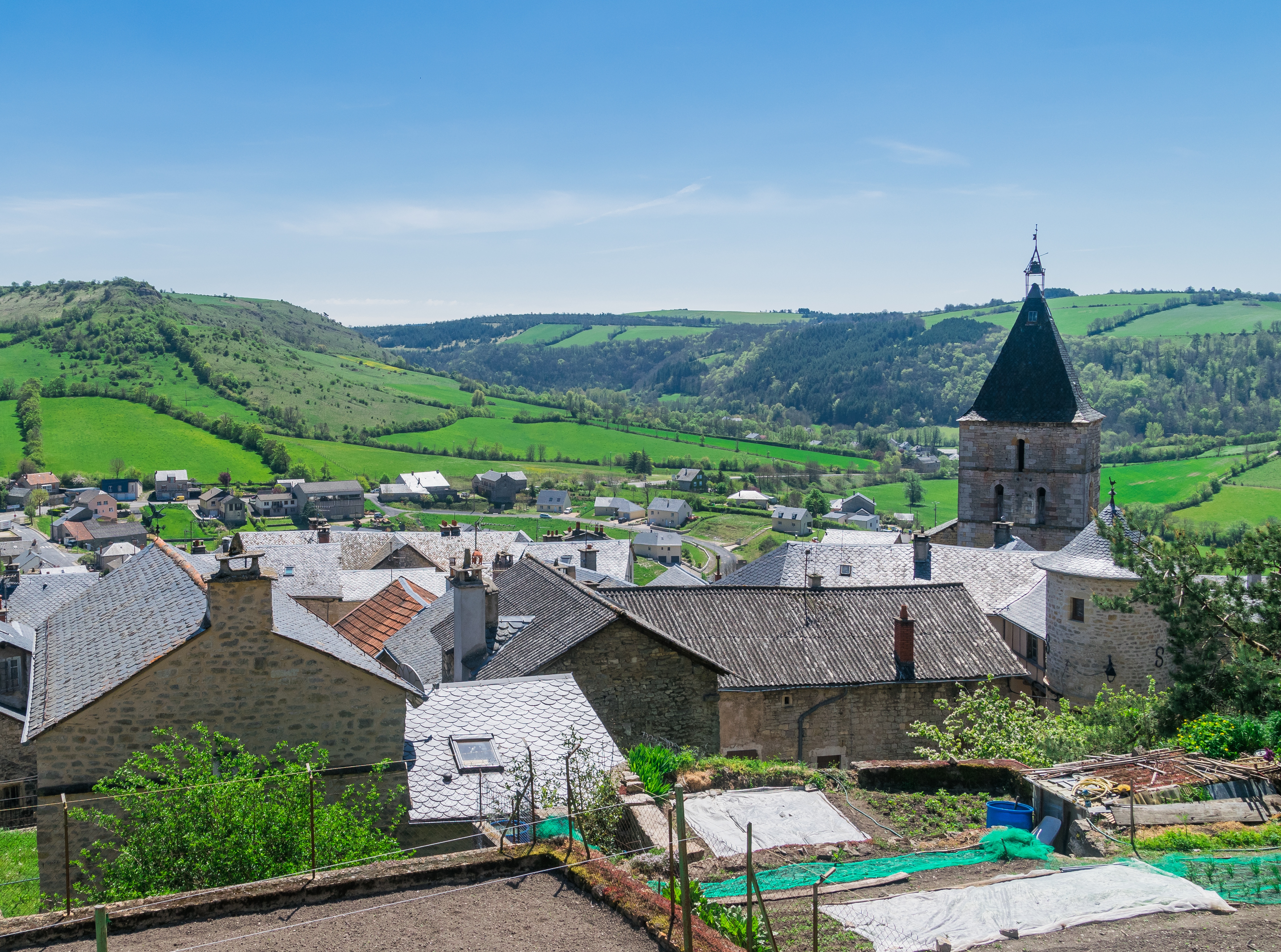 View on Severac-le-Chateau 04
