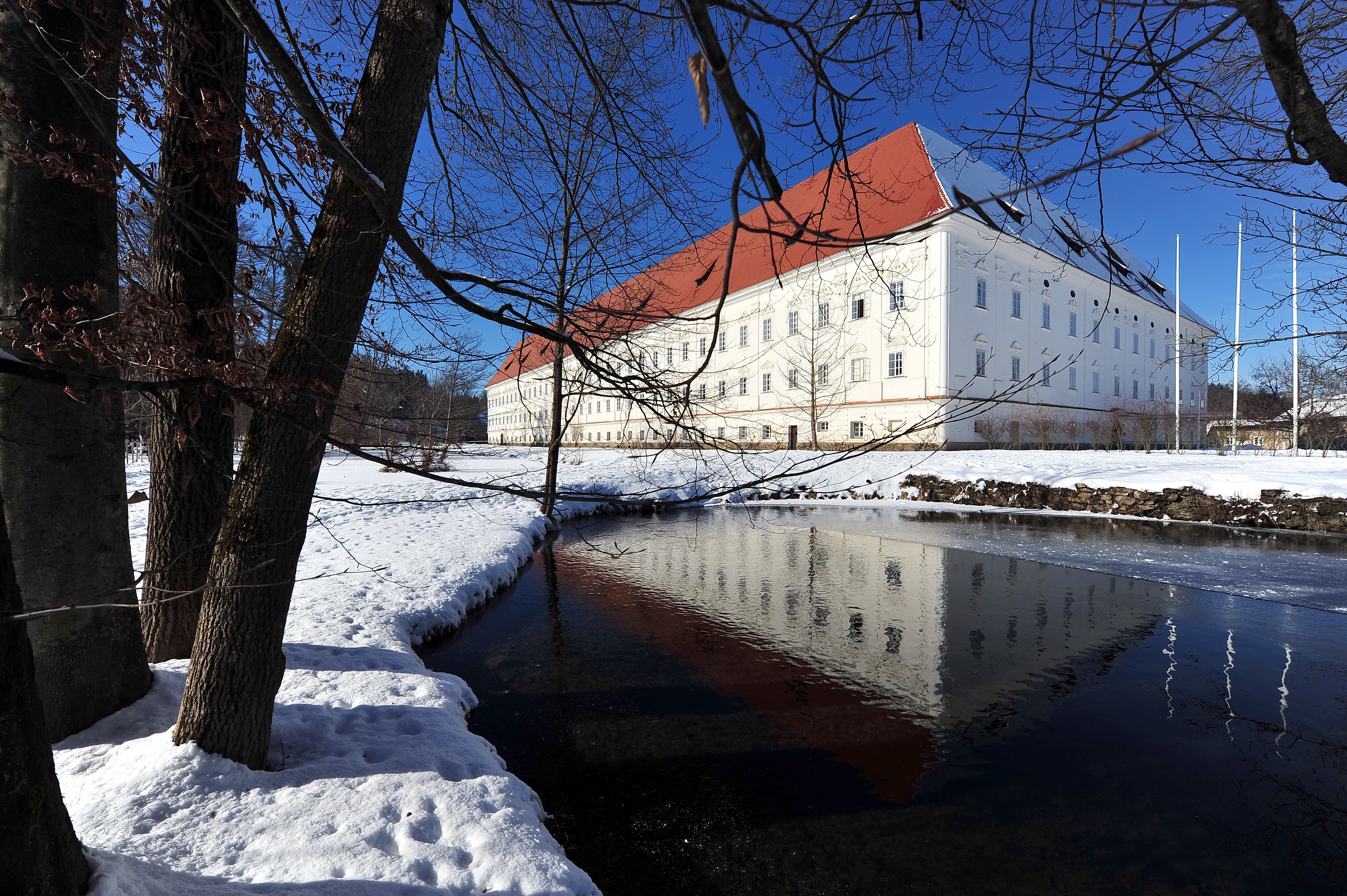 Viktring Stift Suedost Ansicht 01022010 467
