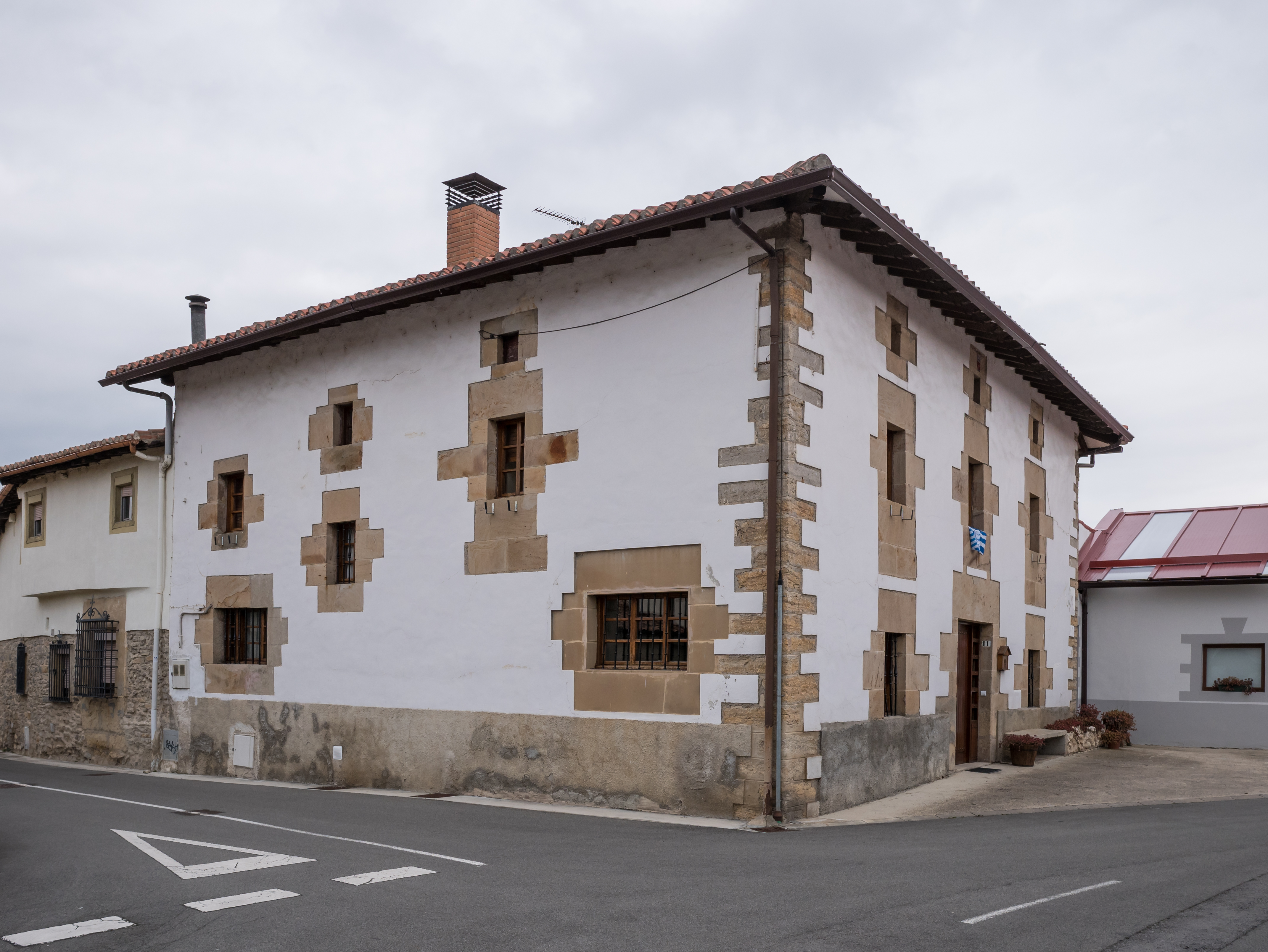 Vitoria - Alí - Casa de pueblo 01